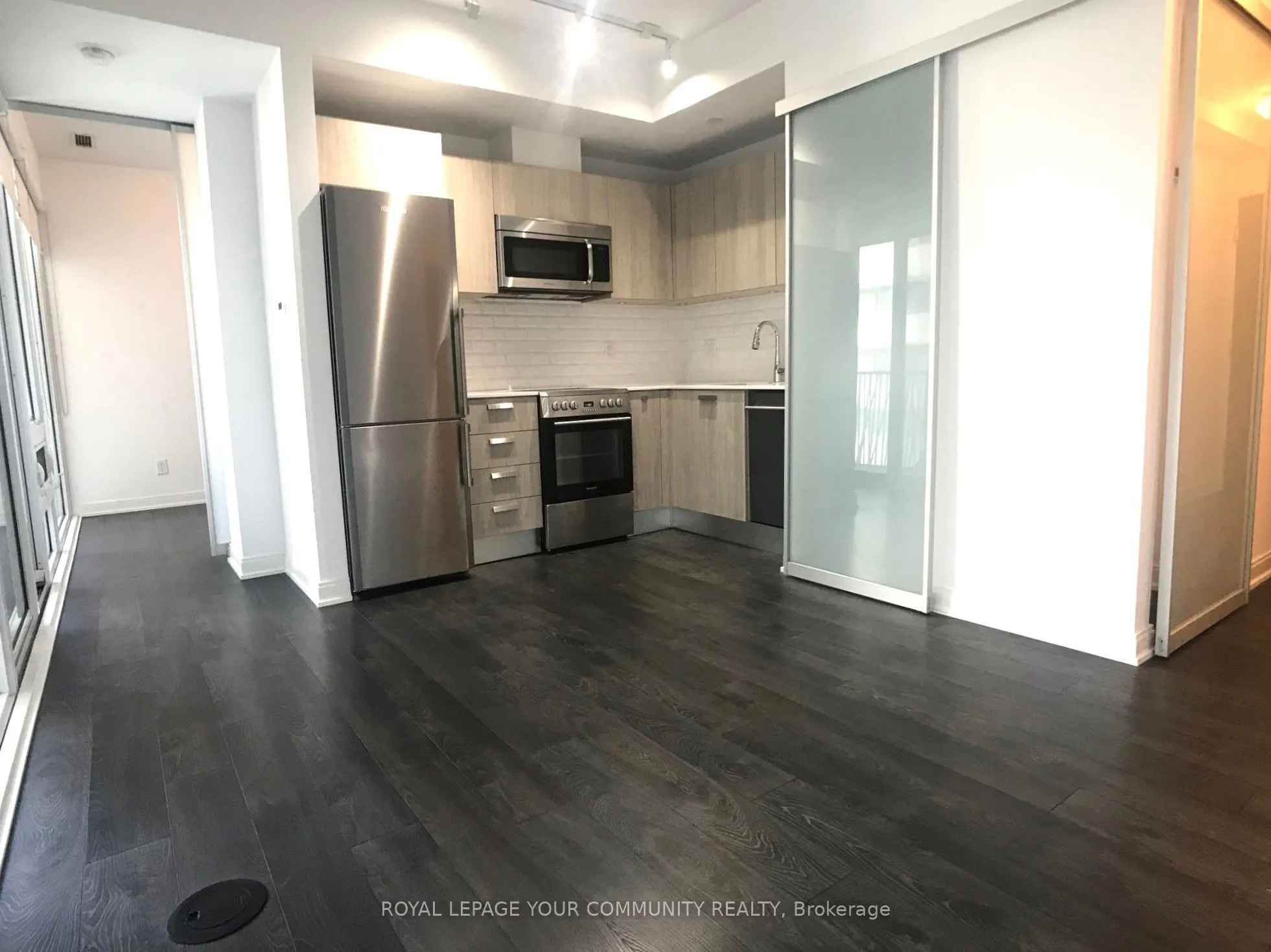 42 Charles Street E, #610