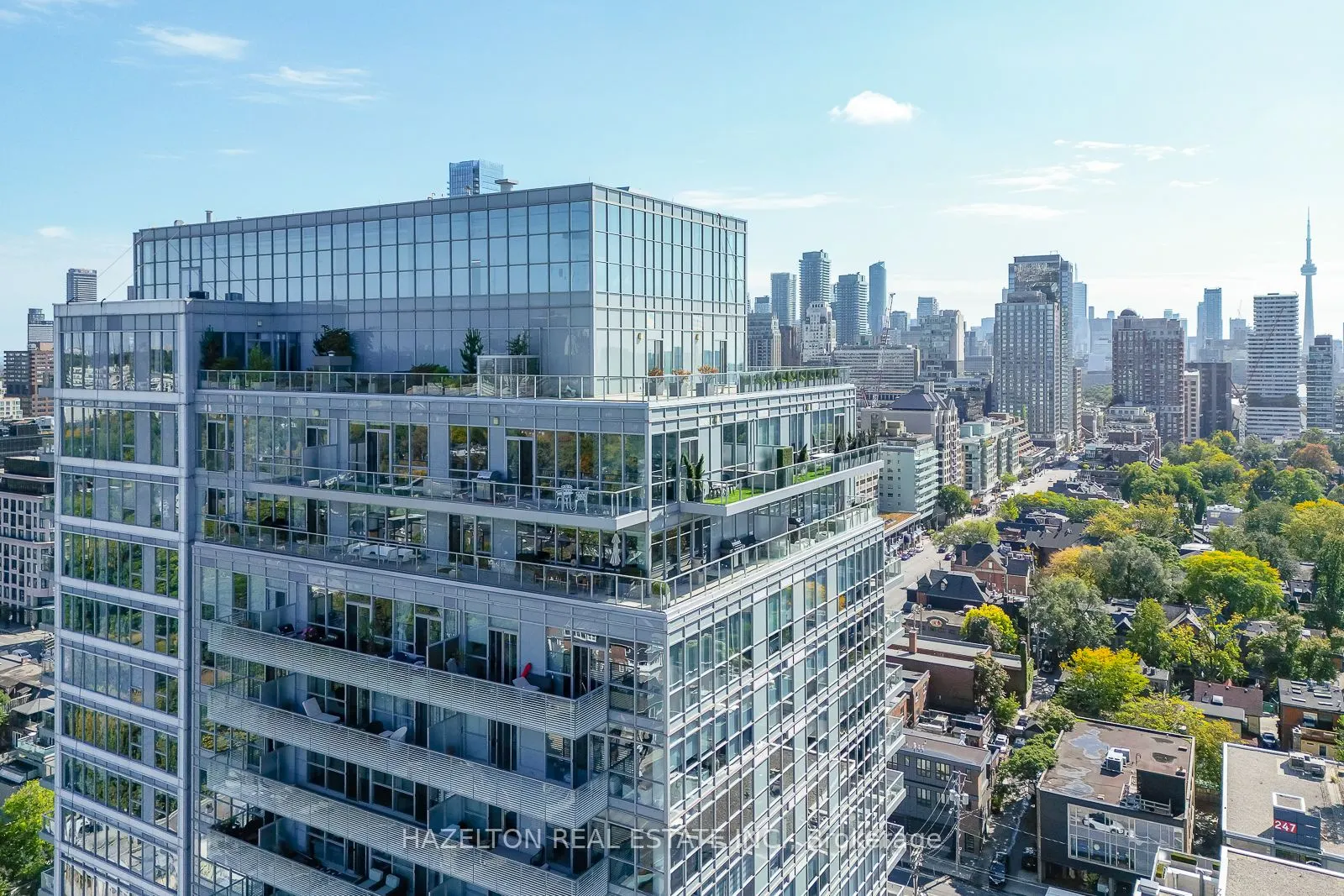 170 Avenue Road, #211