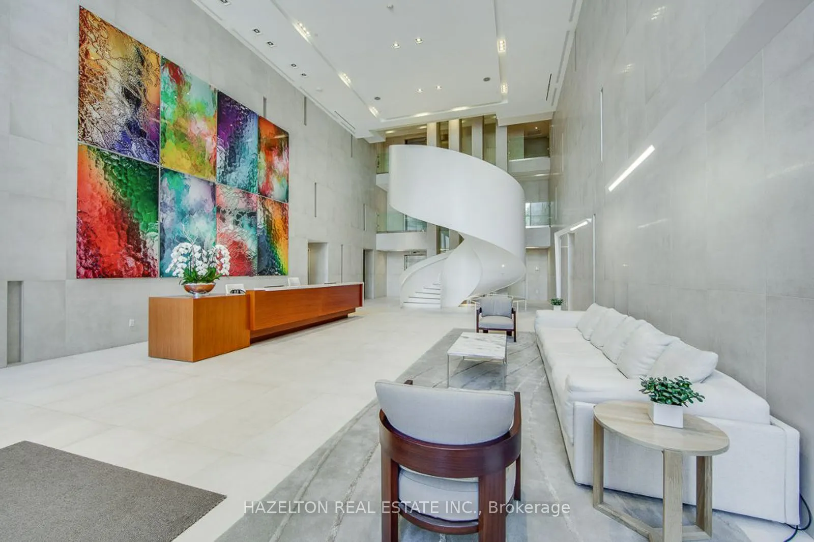 170 Avenue Road, #211