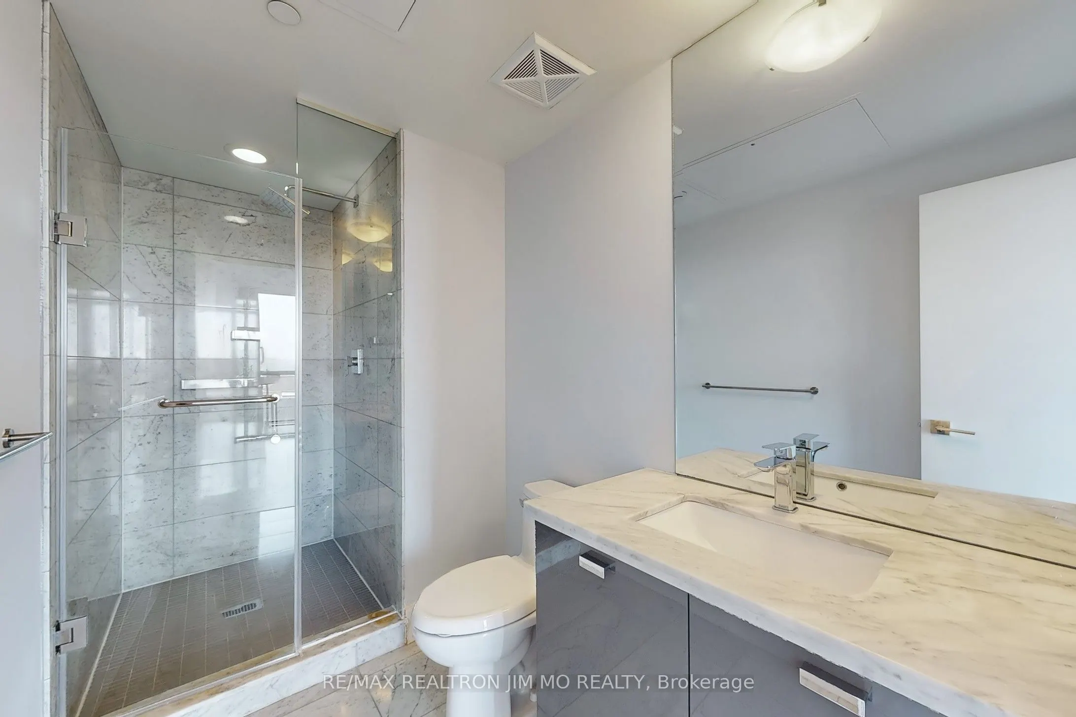 32 Davenport Road, #1706