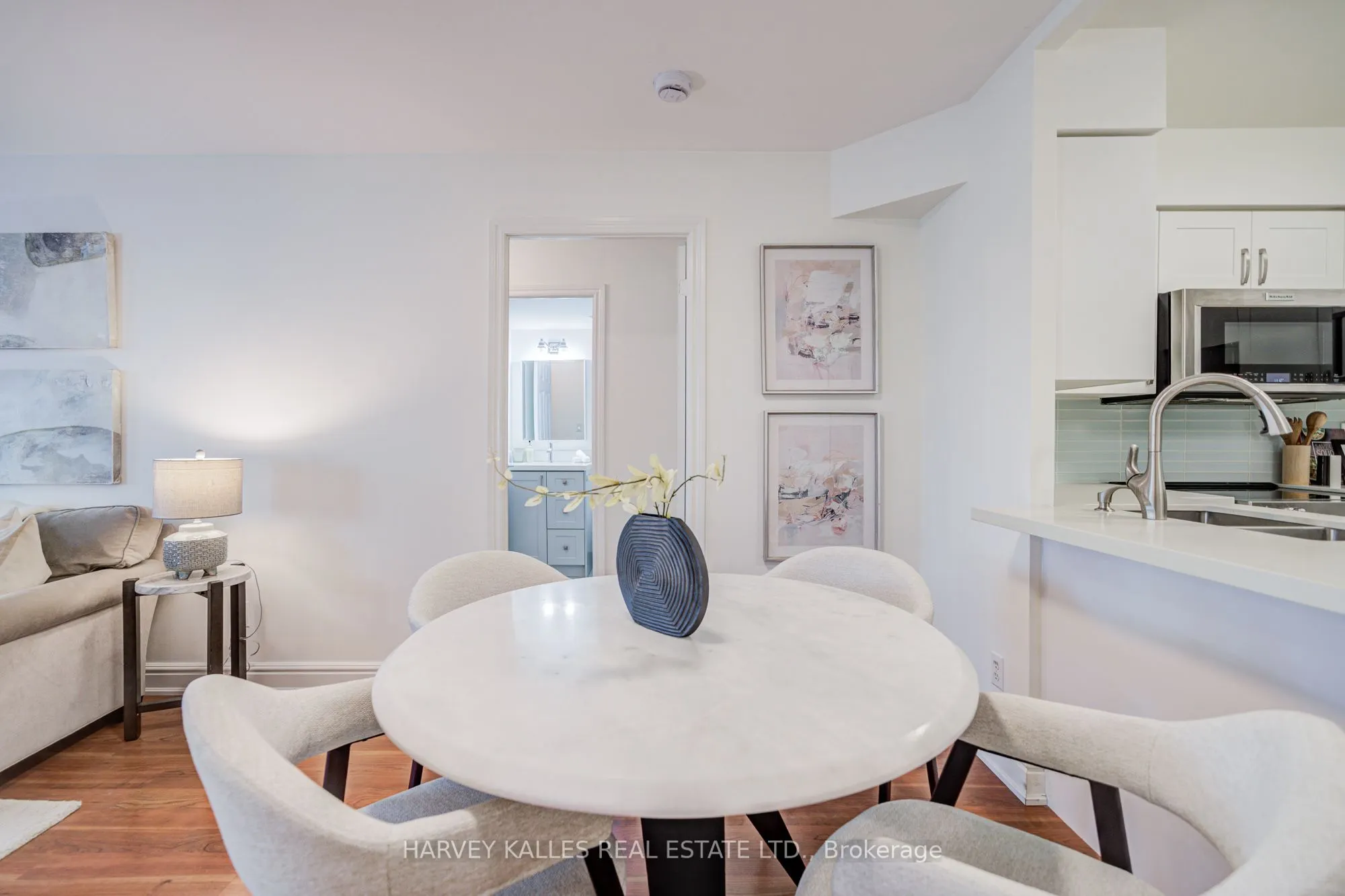 260 Merton Street, #210