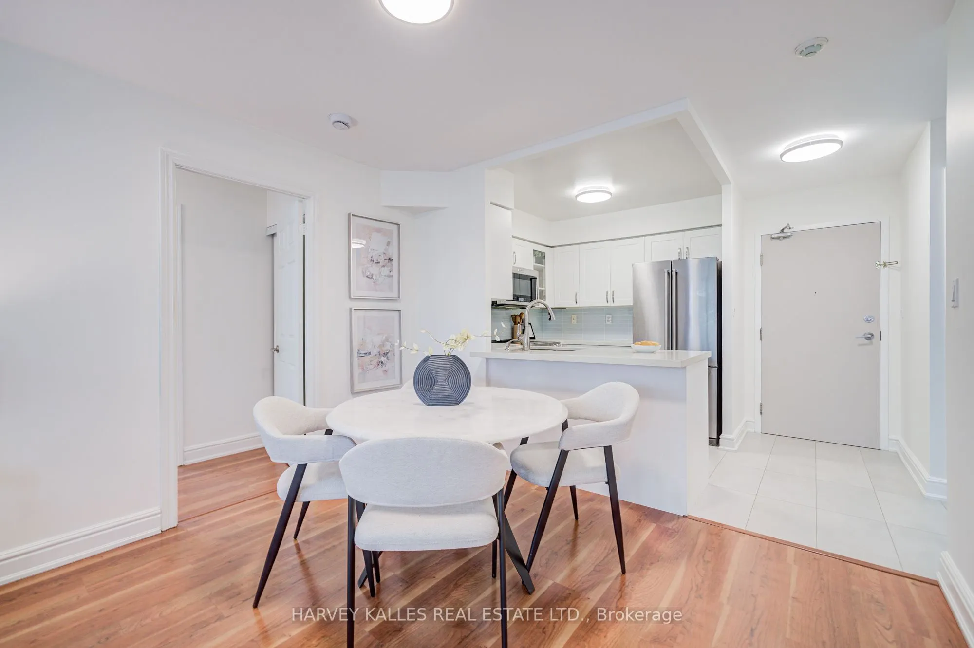 260 Merton Street, #210