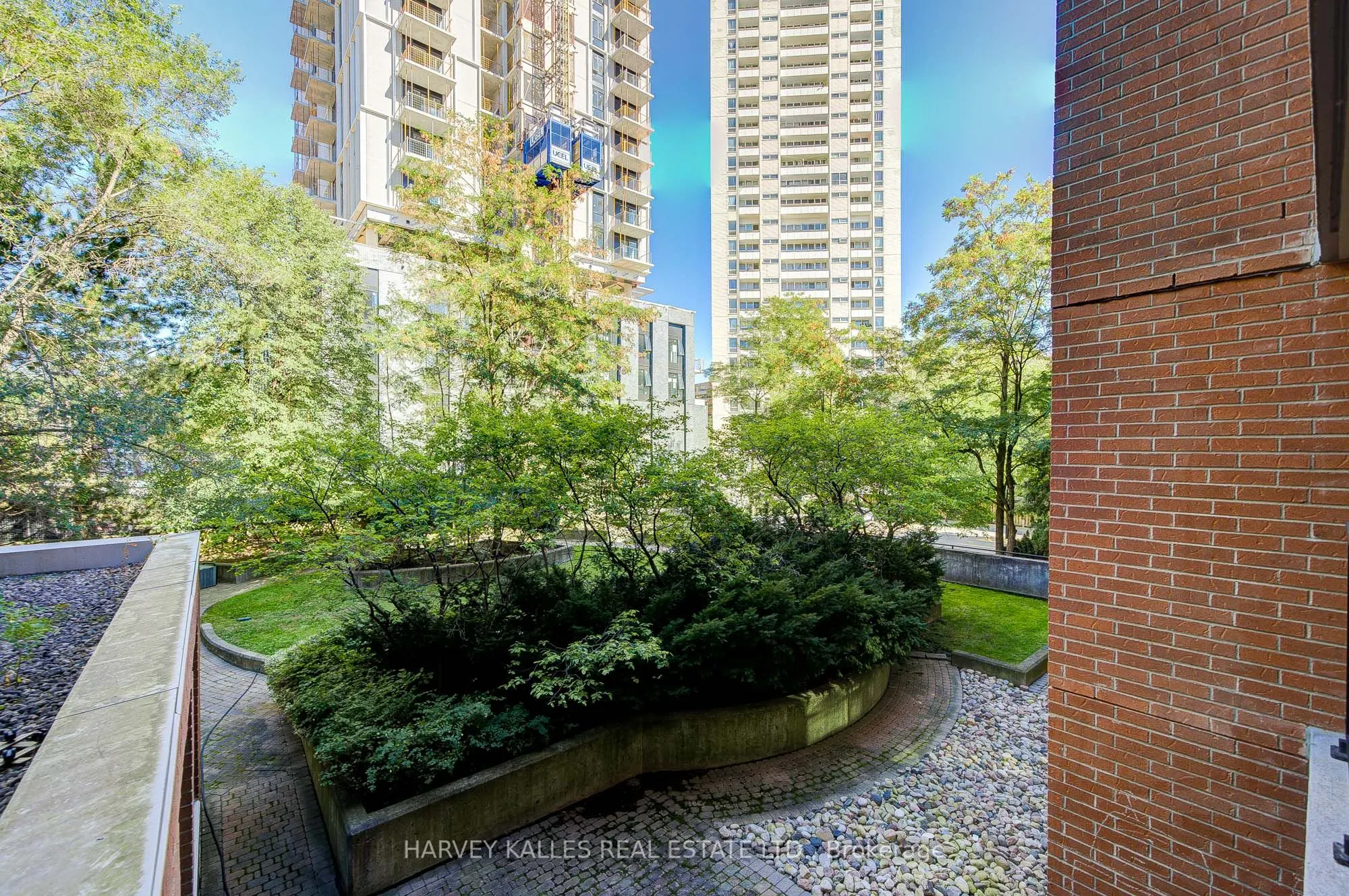 260 Merton Street, #210