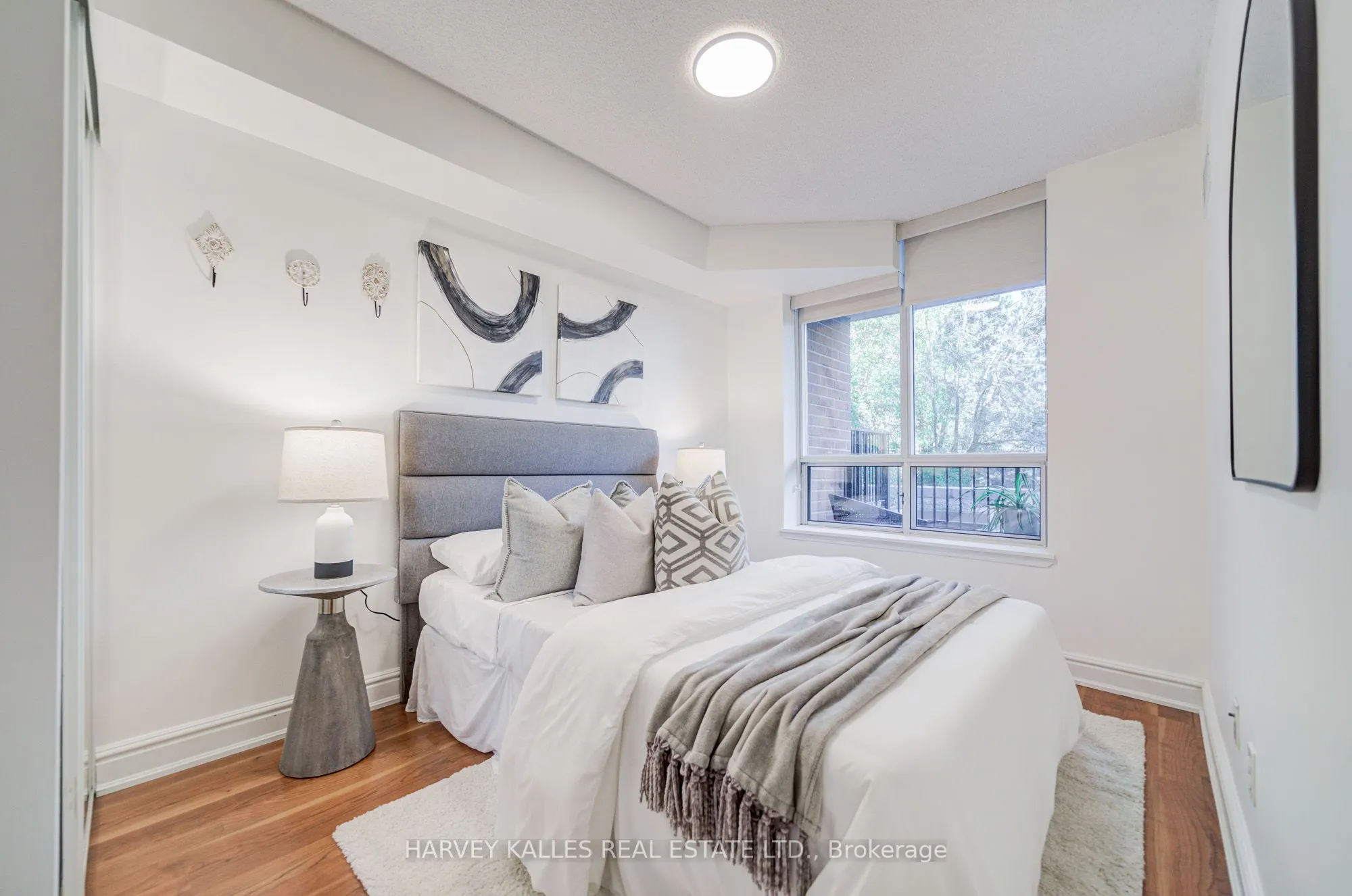 260 Merton Street, #210