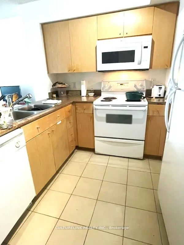 373 Front Street W, #601