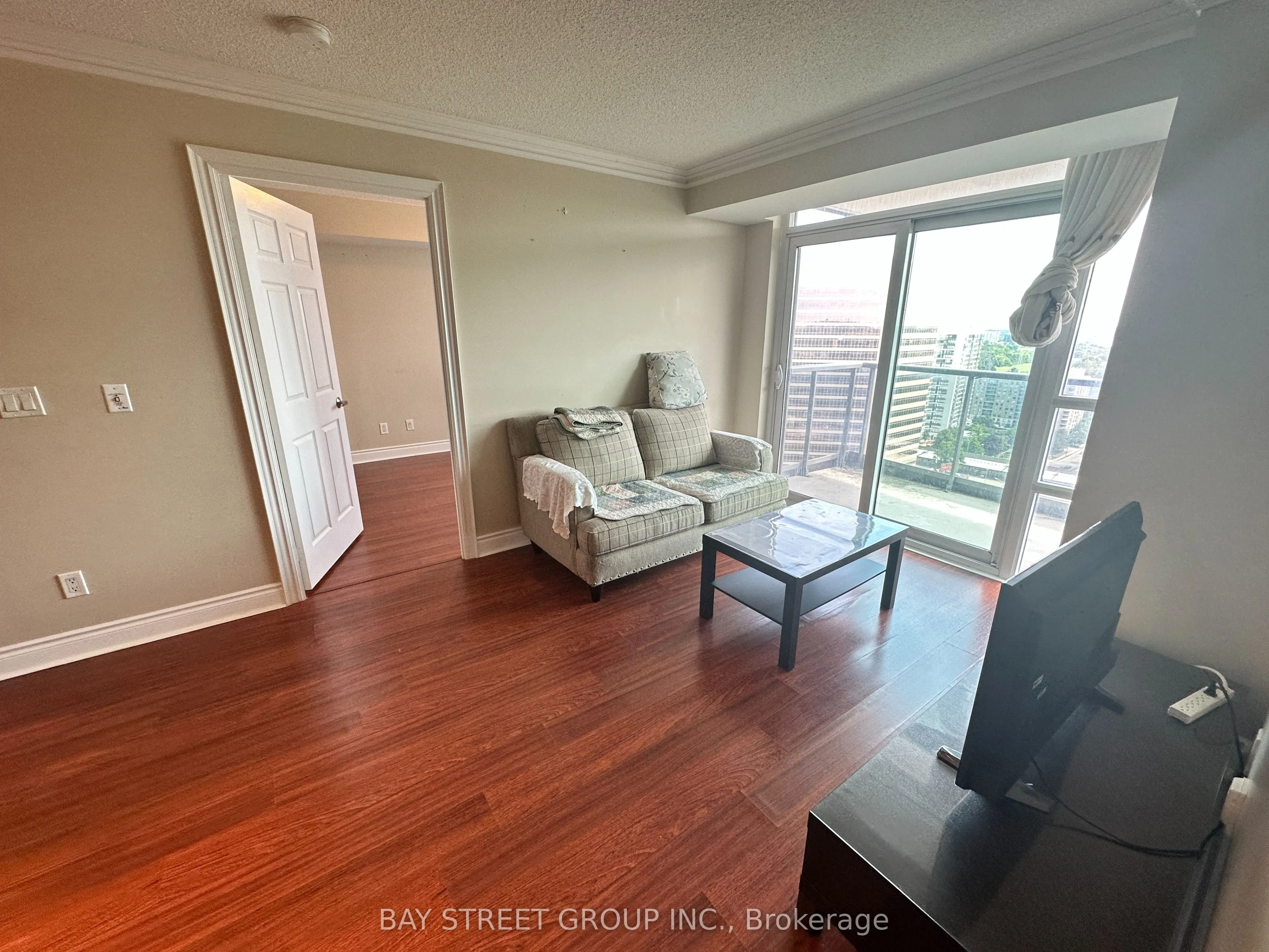 15 Greenview Avenue, #2614