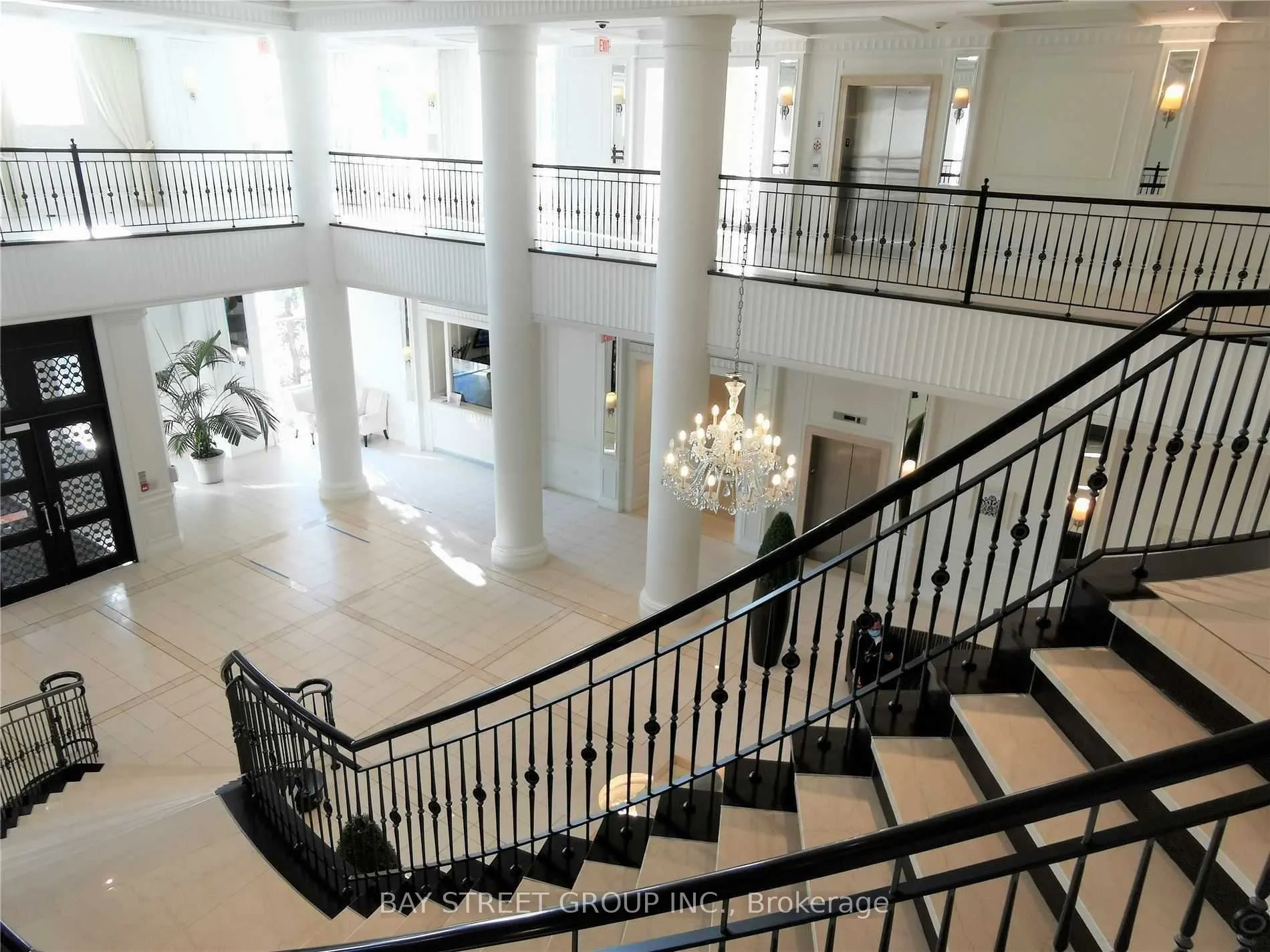 15 Greenview Avenue, #2614