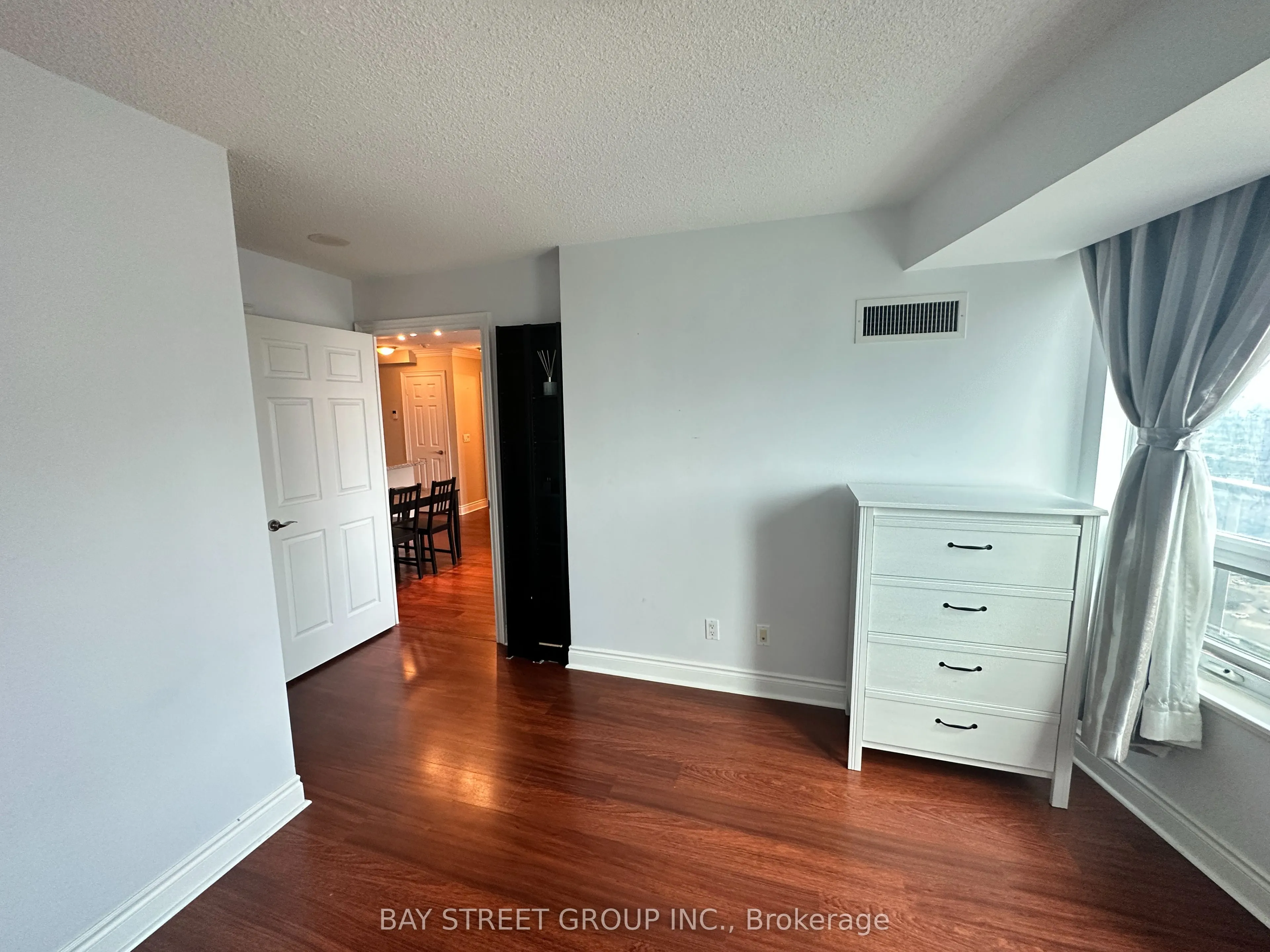 15 Greenview Avenue, #2614