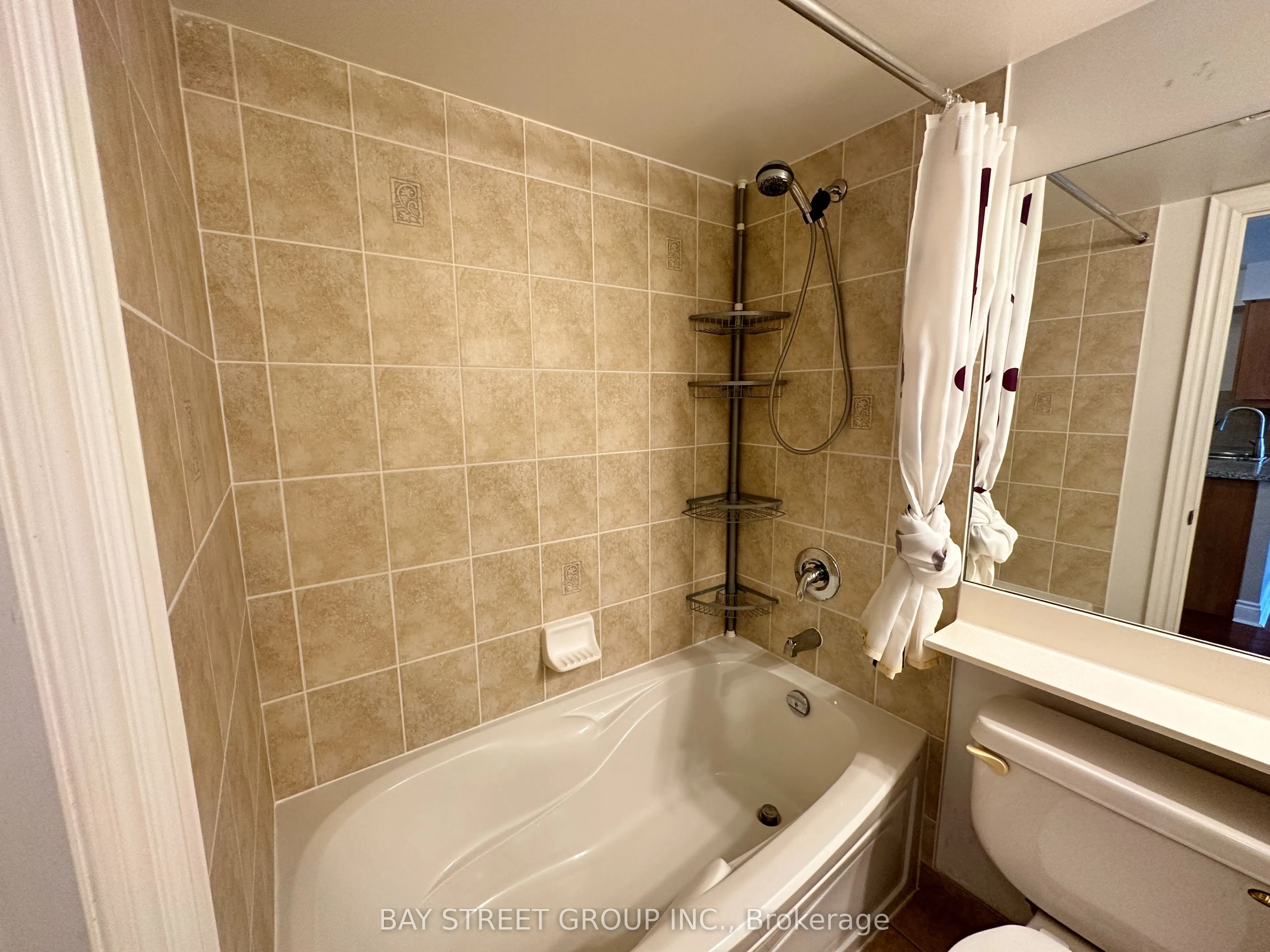 15 Greenview Avenue, #2614