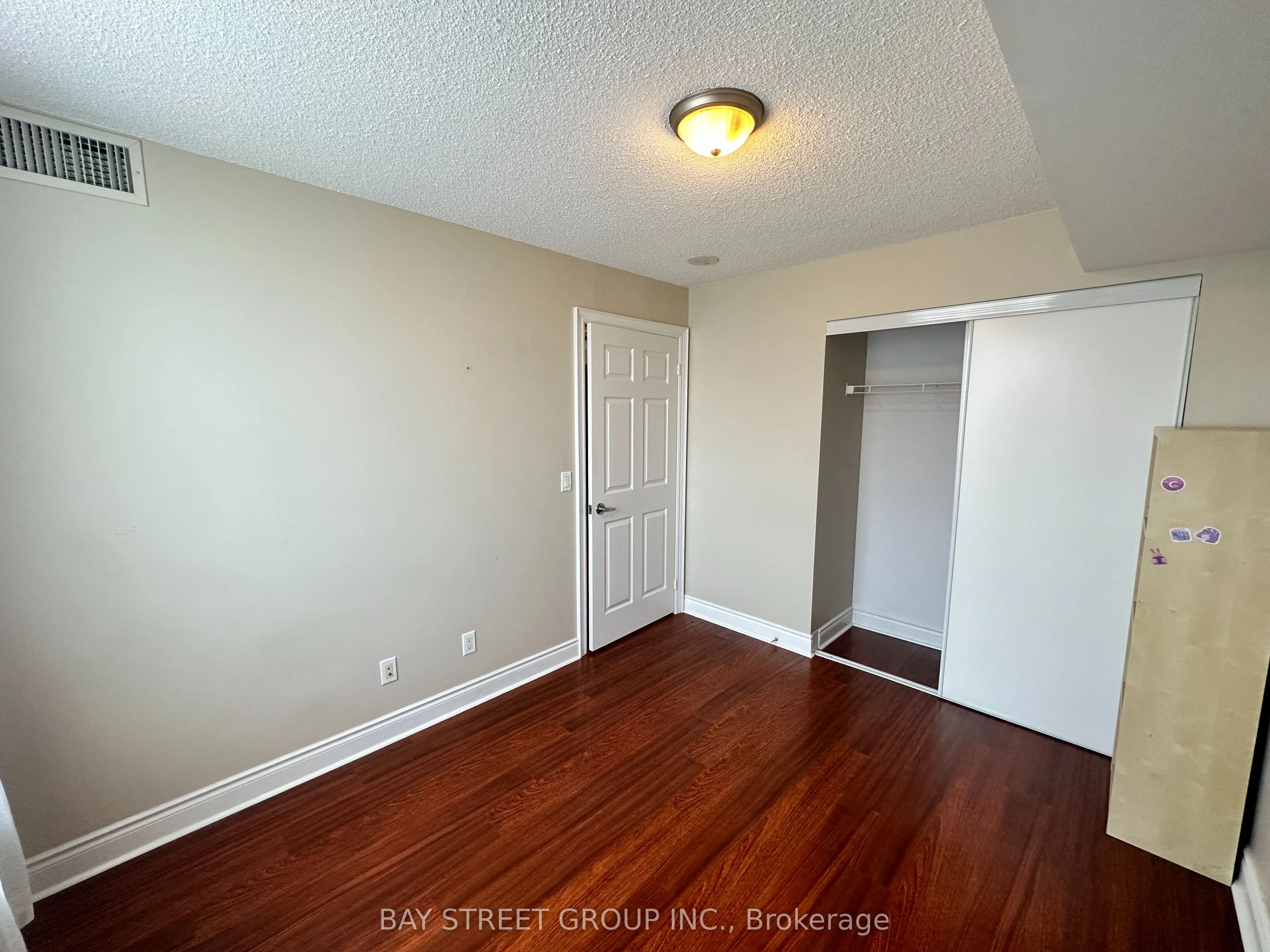 15 Greenview Avenue, #2614