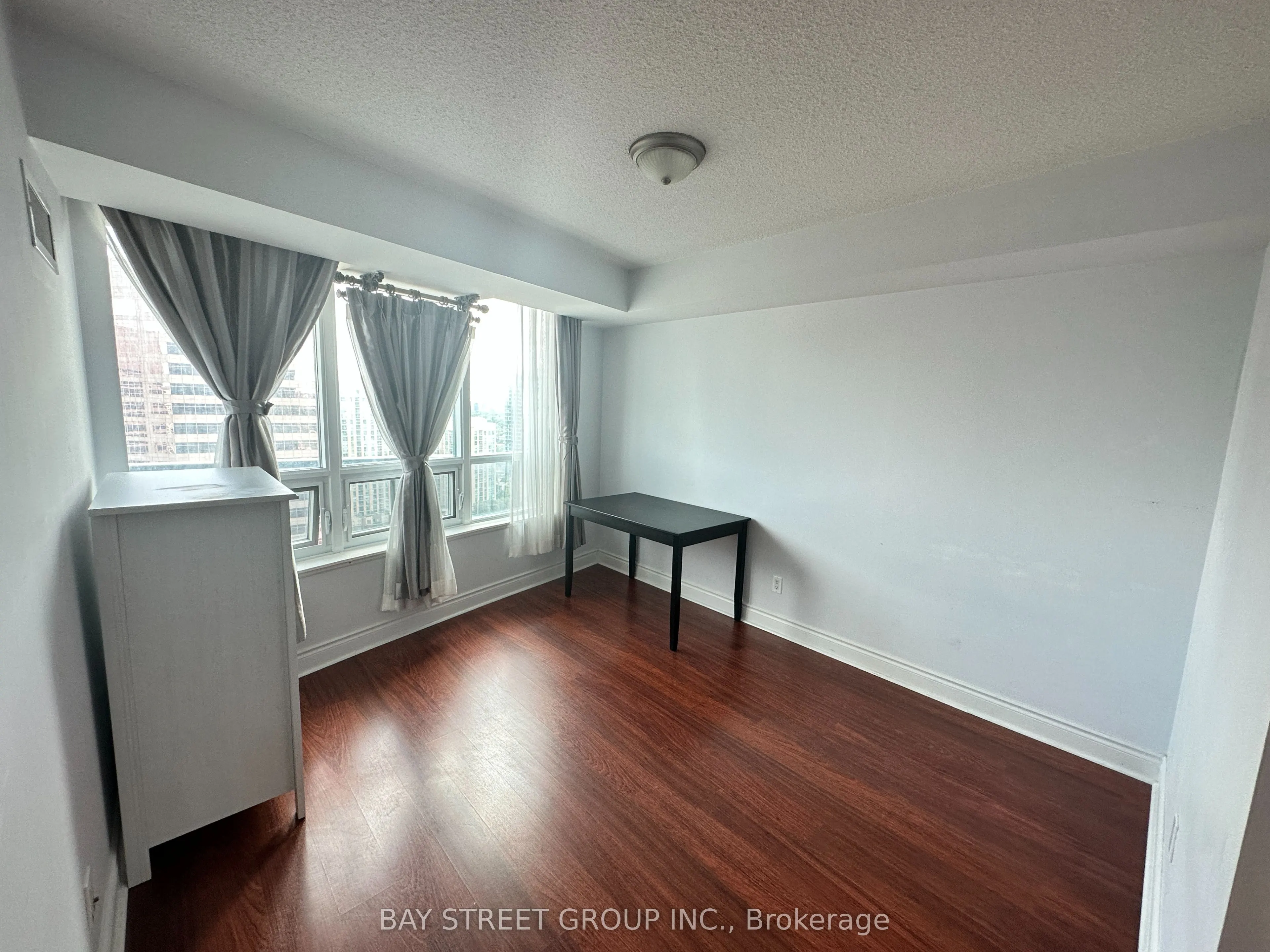 15 Greenview Avenue, #2614