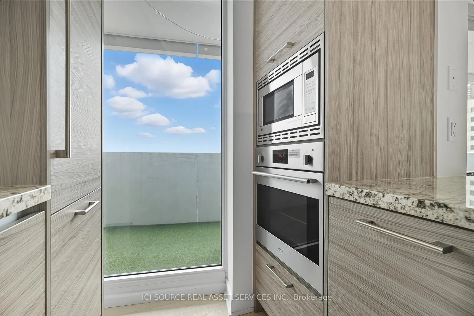 2221 Yonge Street, #3109