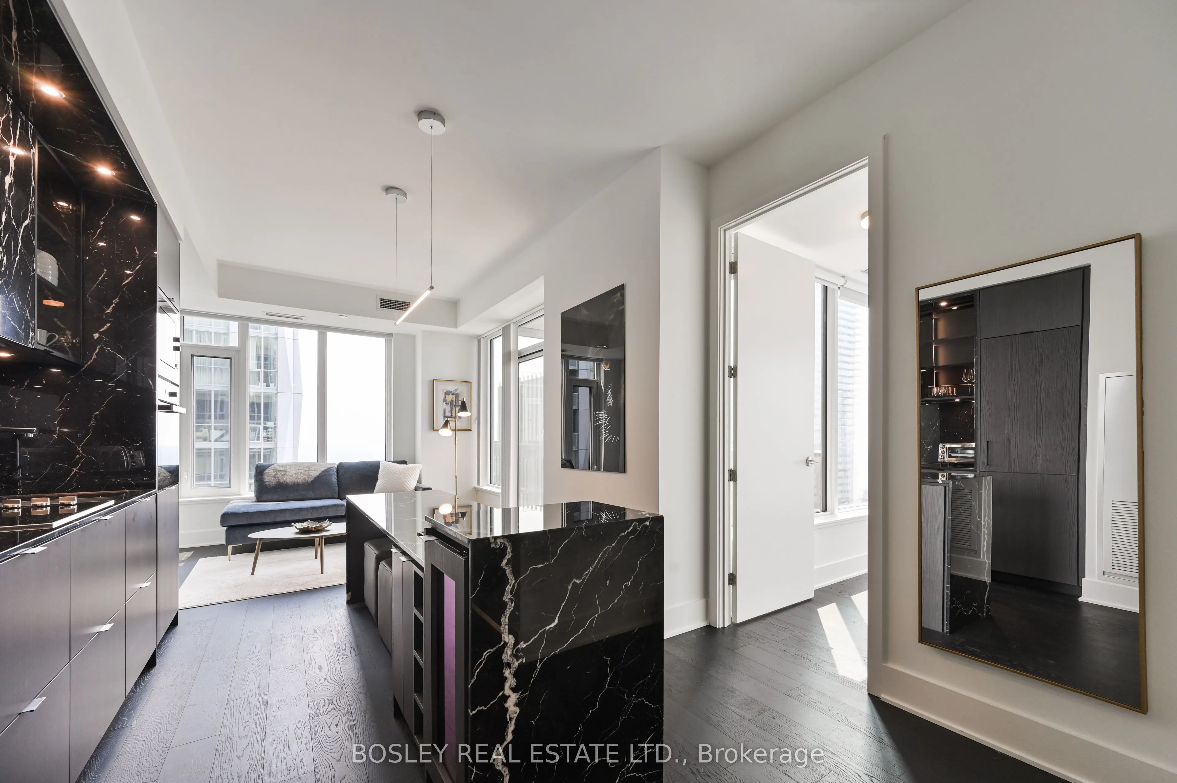 11 Yorkville Avenue, #5007
