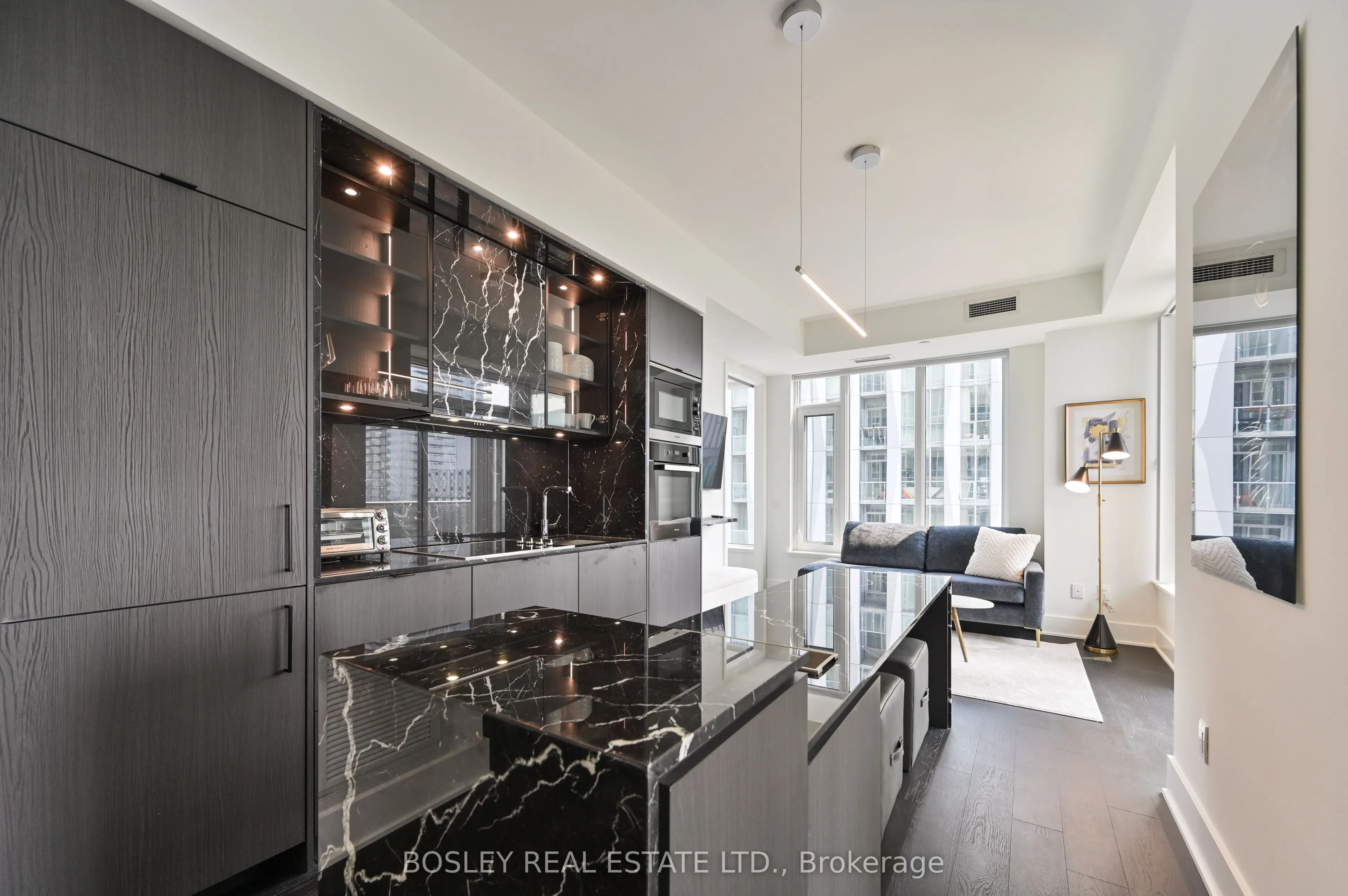 11 Yorkville Avenue, #5007