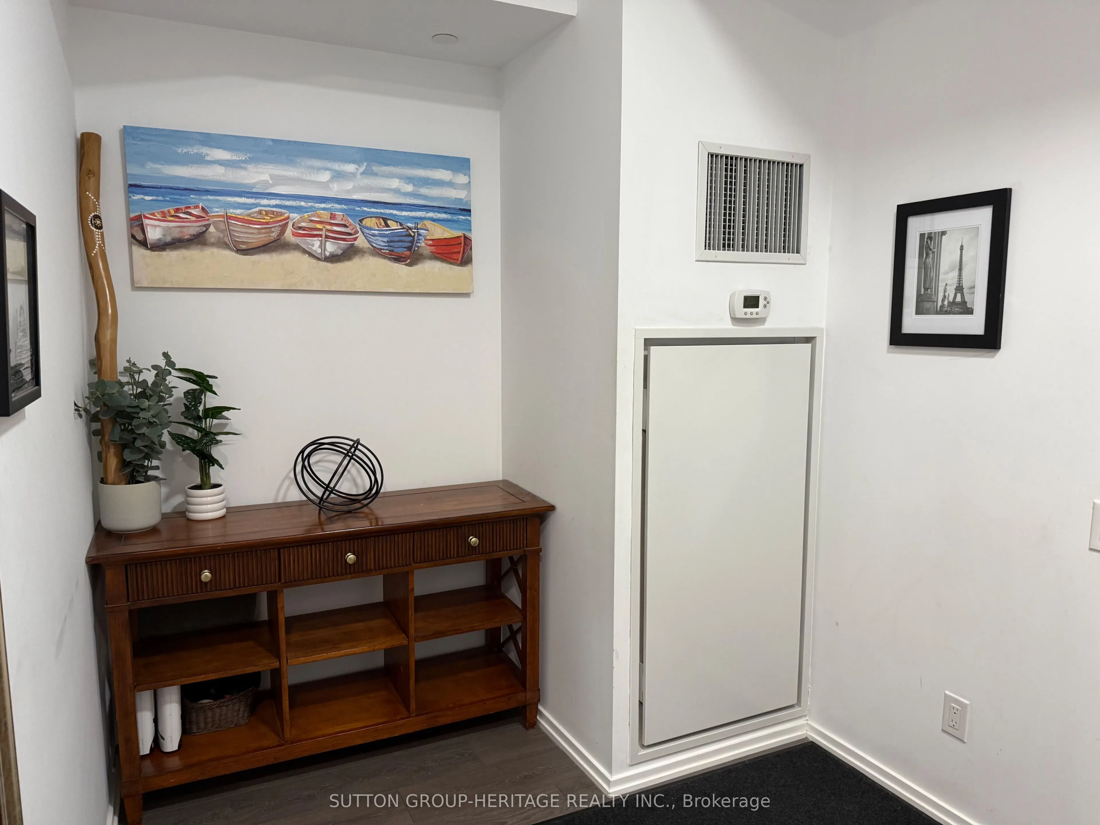 783 Bathurst Street, #814
