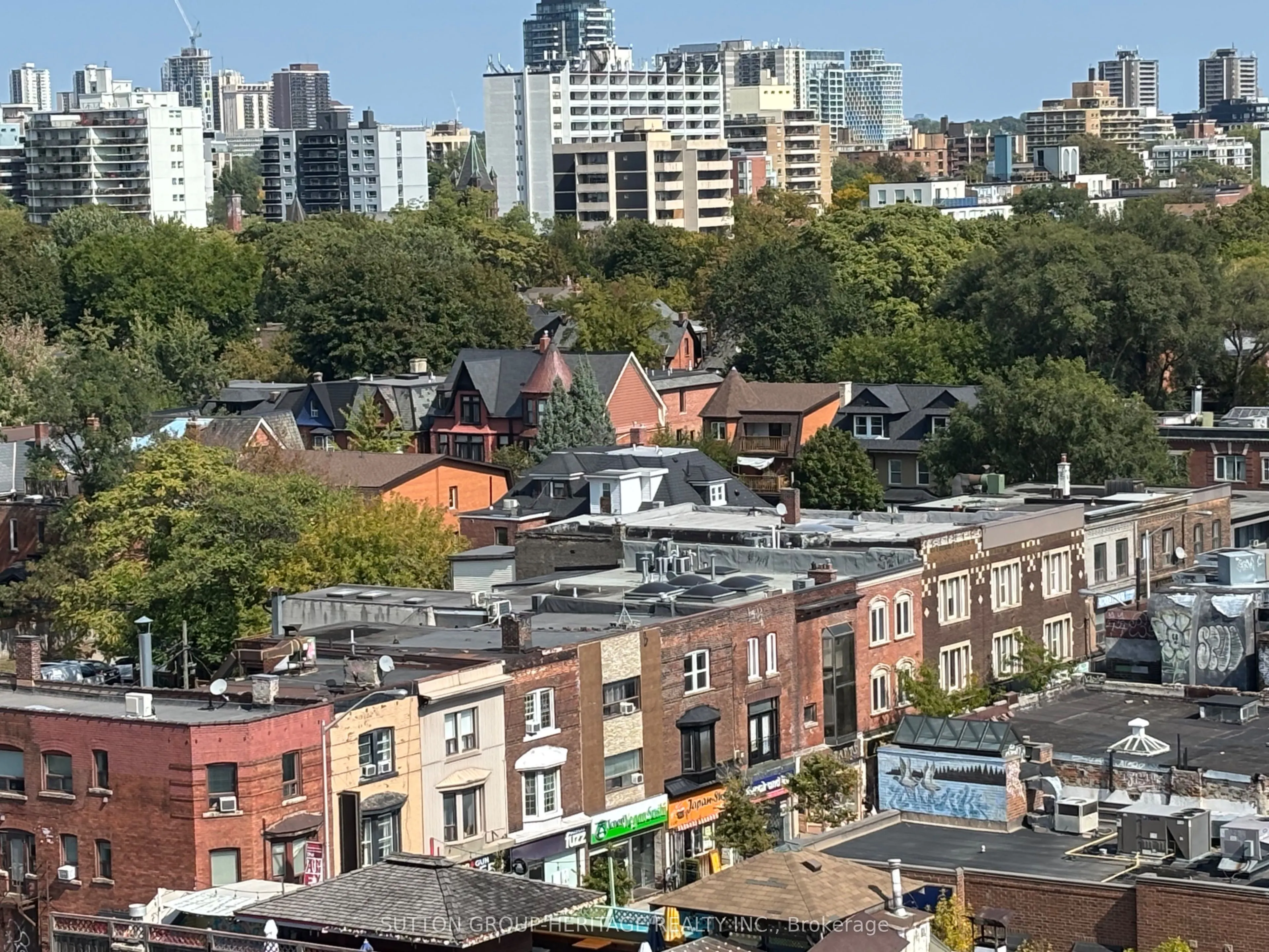 783 Bathurst Street, #814