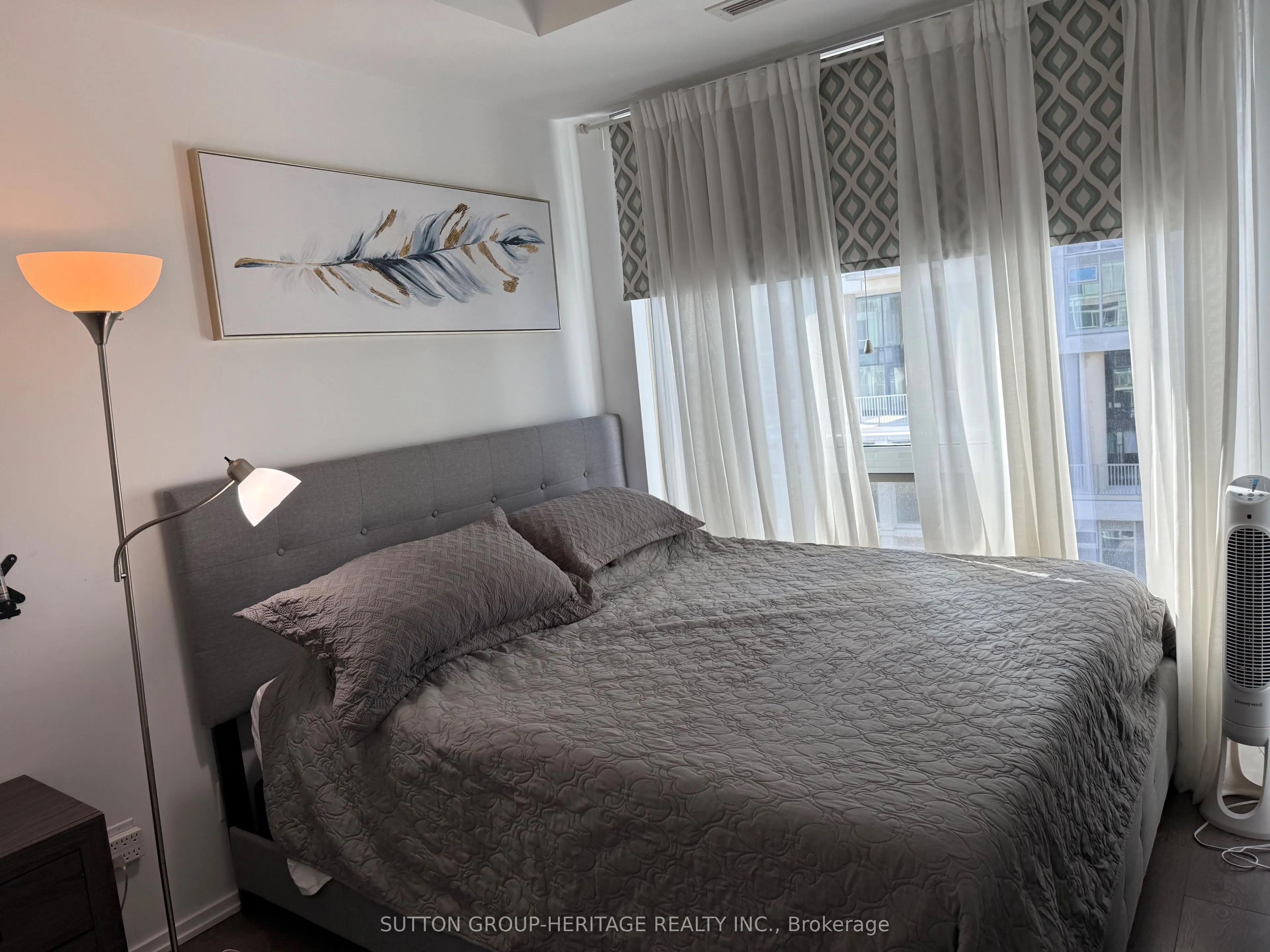 783 Bathurst Street, #814