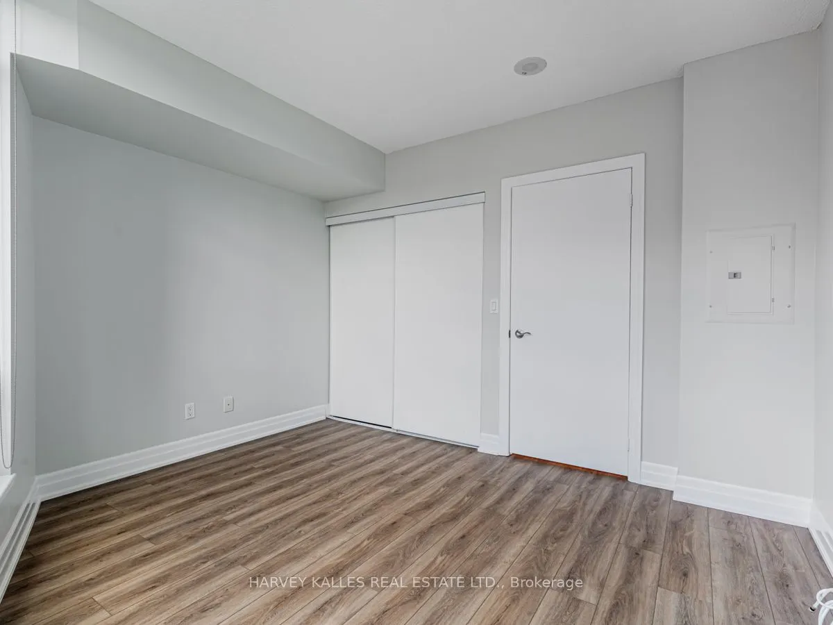 8 Scollard Street, #1301