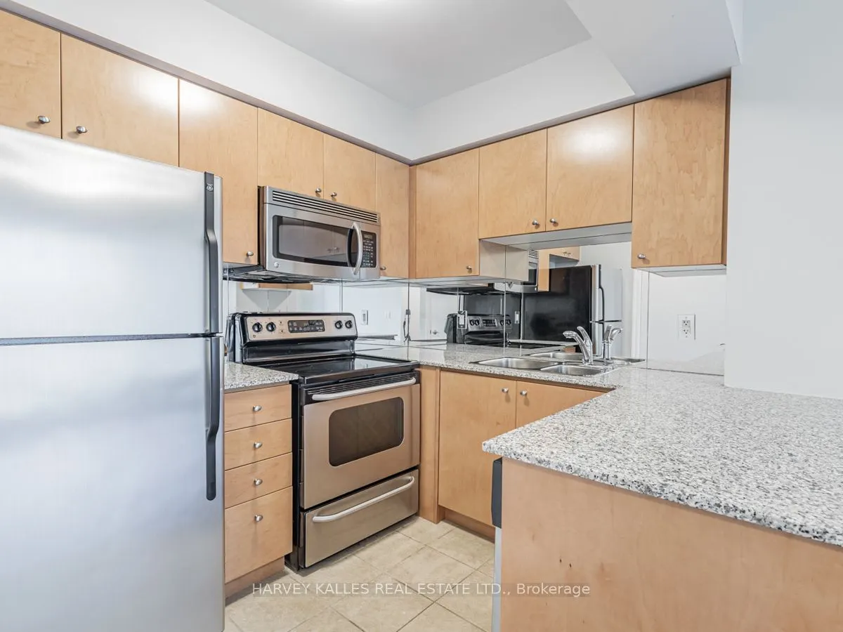 8 Scollard Street, #1301