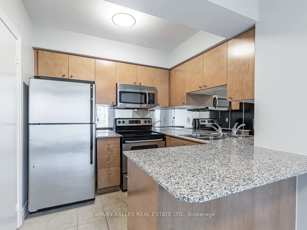 8 Scollard Street, #1301