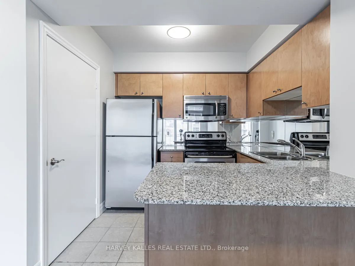 8 Scollard Street, #1301