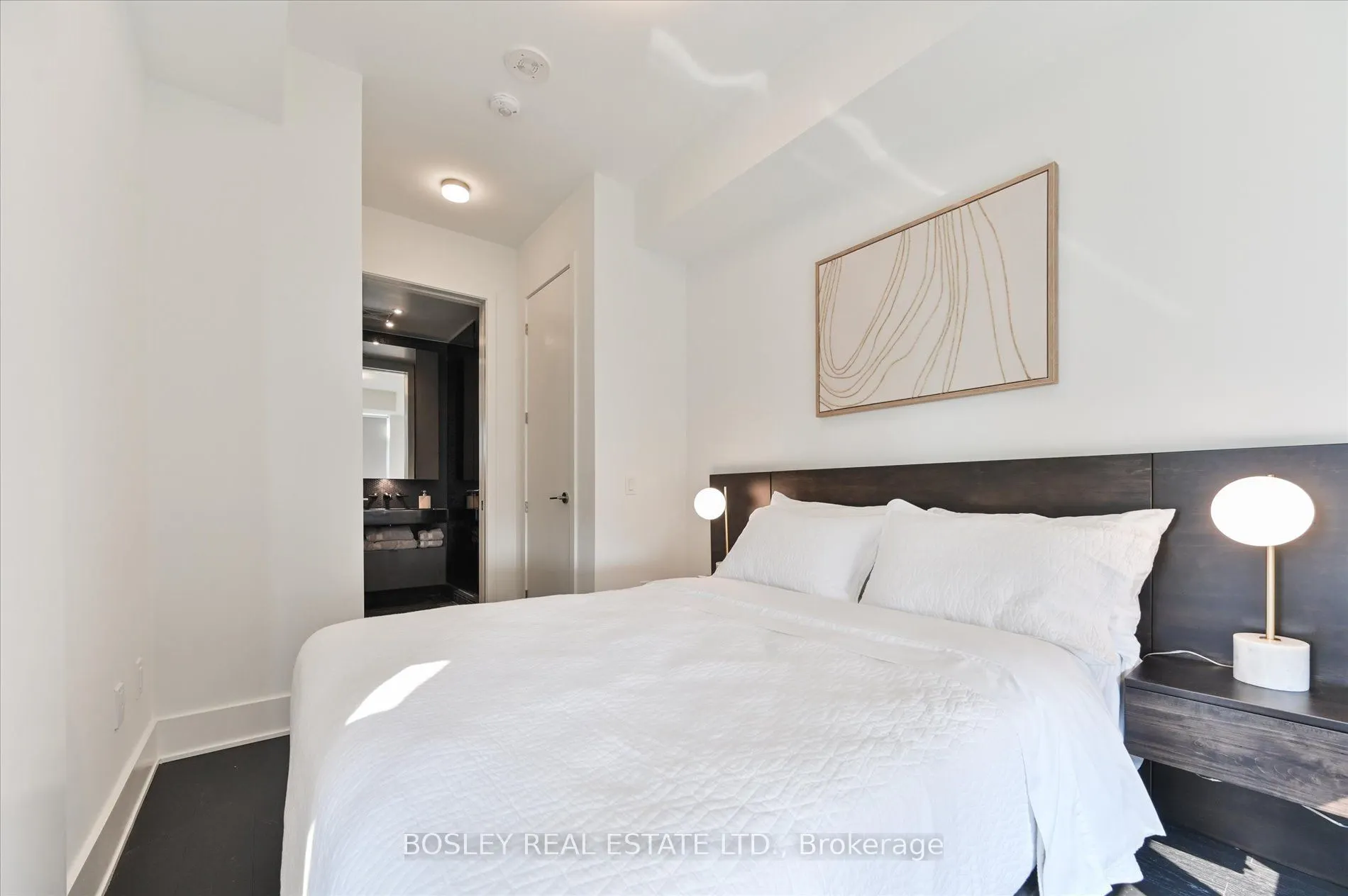 11 Yorkville Avenue, #4707