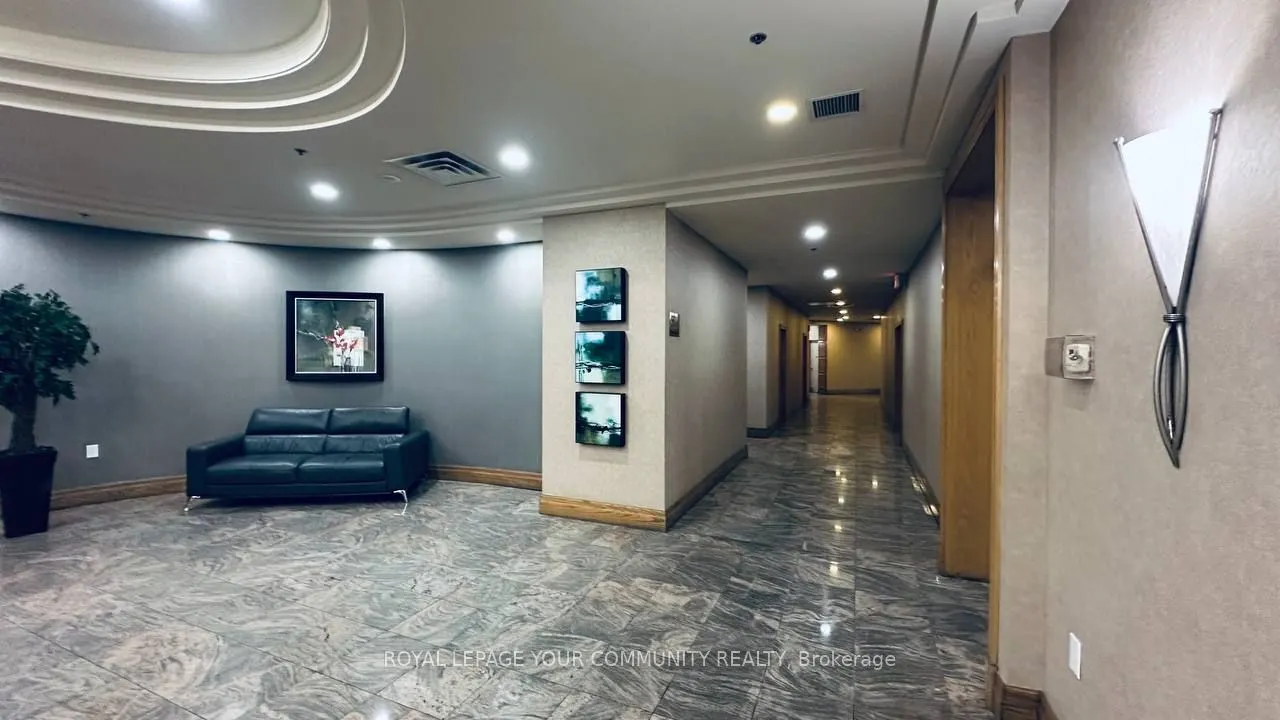 5500 Yonge Street, #1003