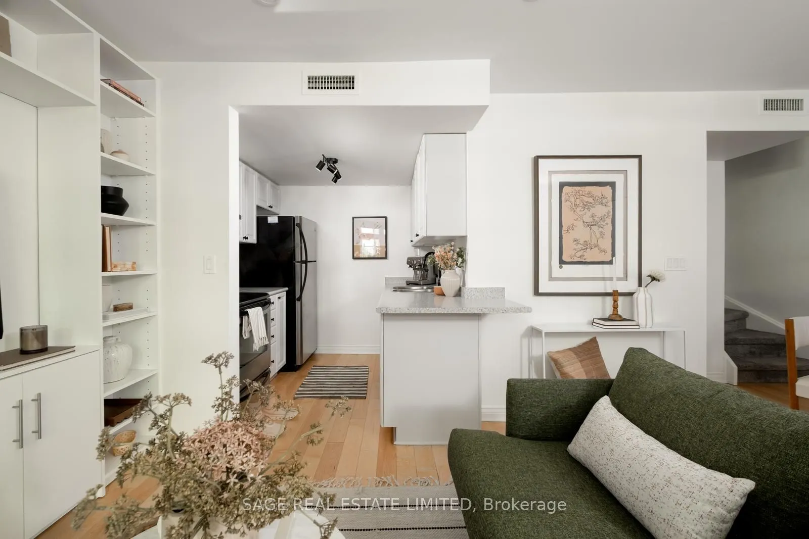 87 Lillian Street, #6