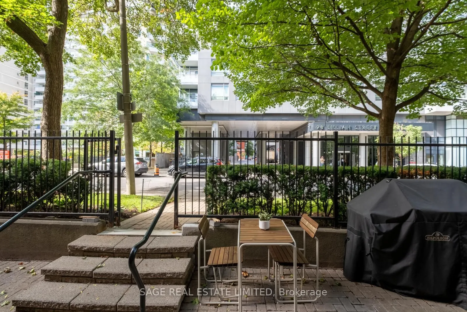 87 Lillian Street, #6