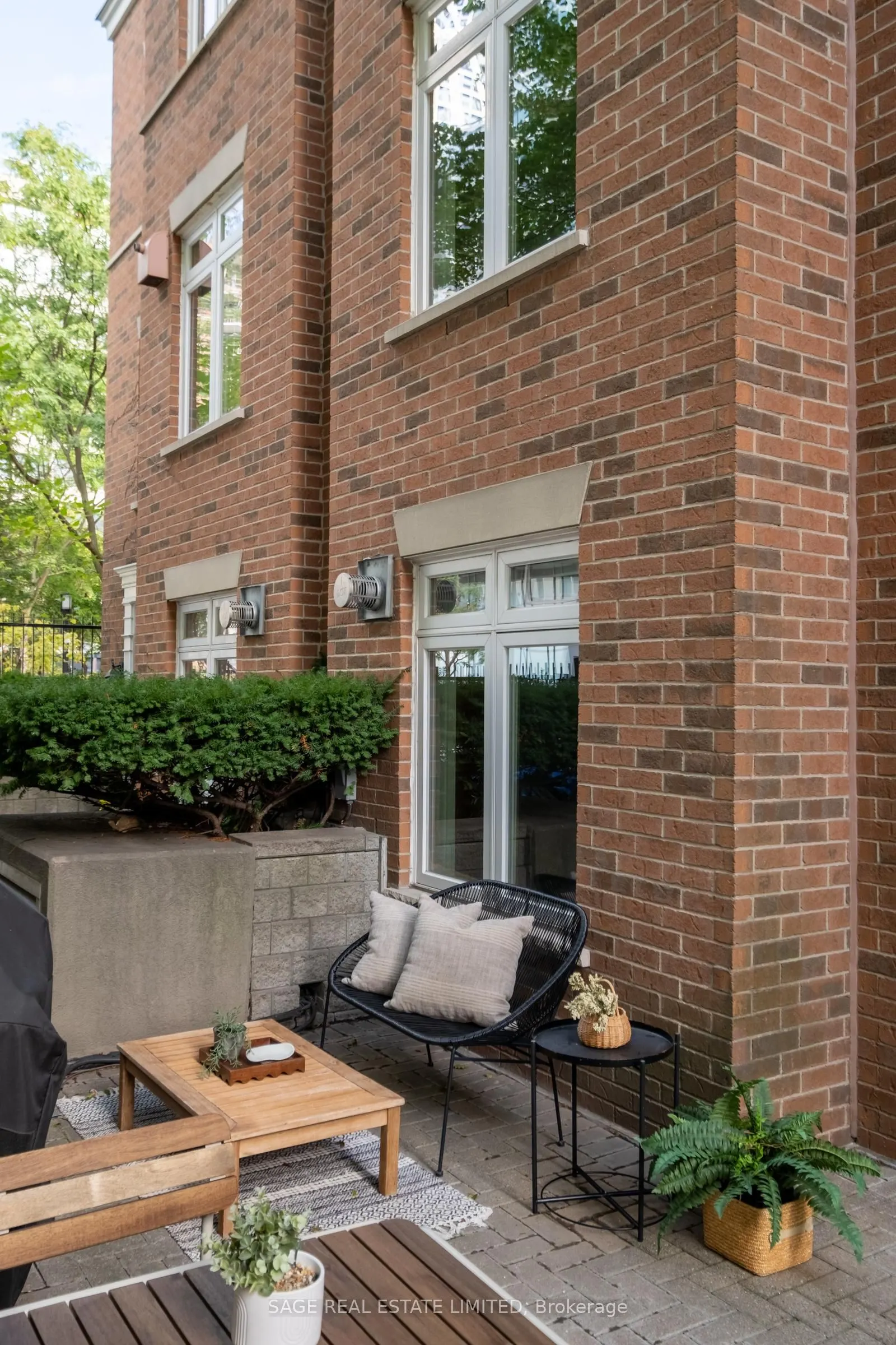 87 Lillian Street, #6
