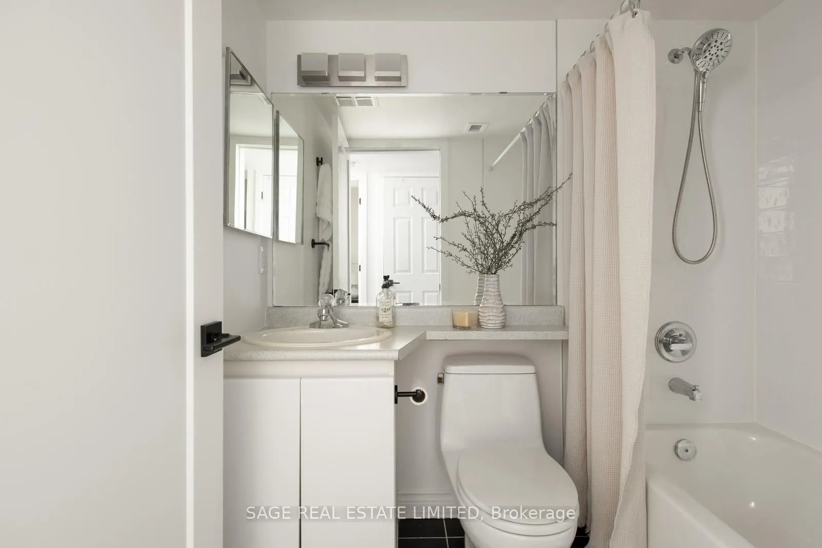 87 Lillian Street, #6