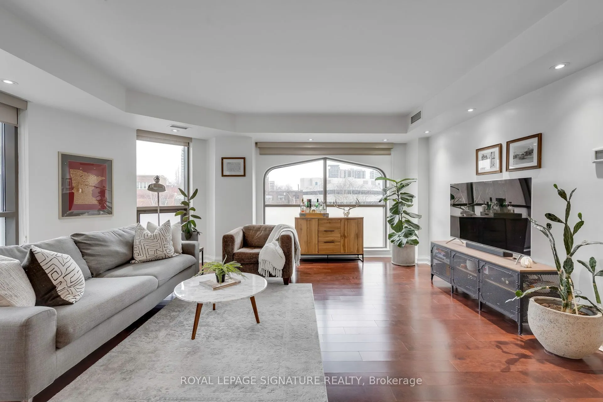 3 McAlpine Street, #411
