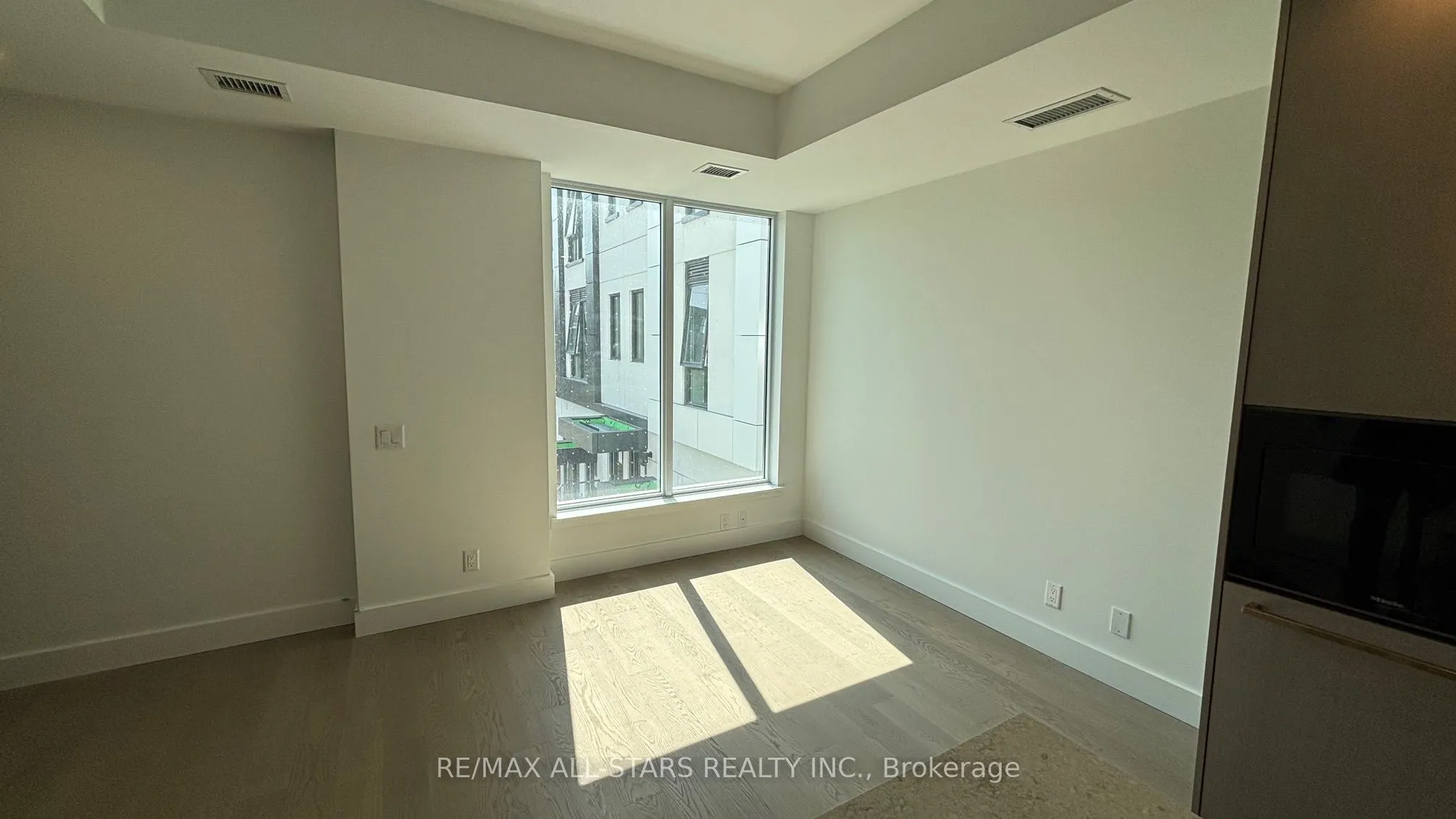 16 Greenbriar Road, #TH 5