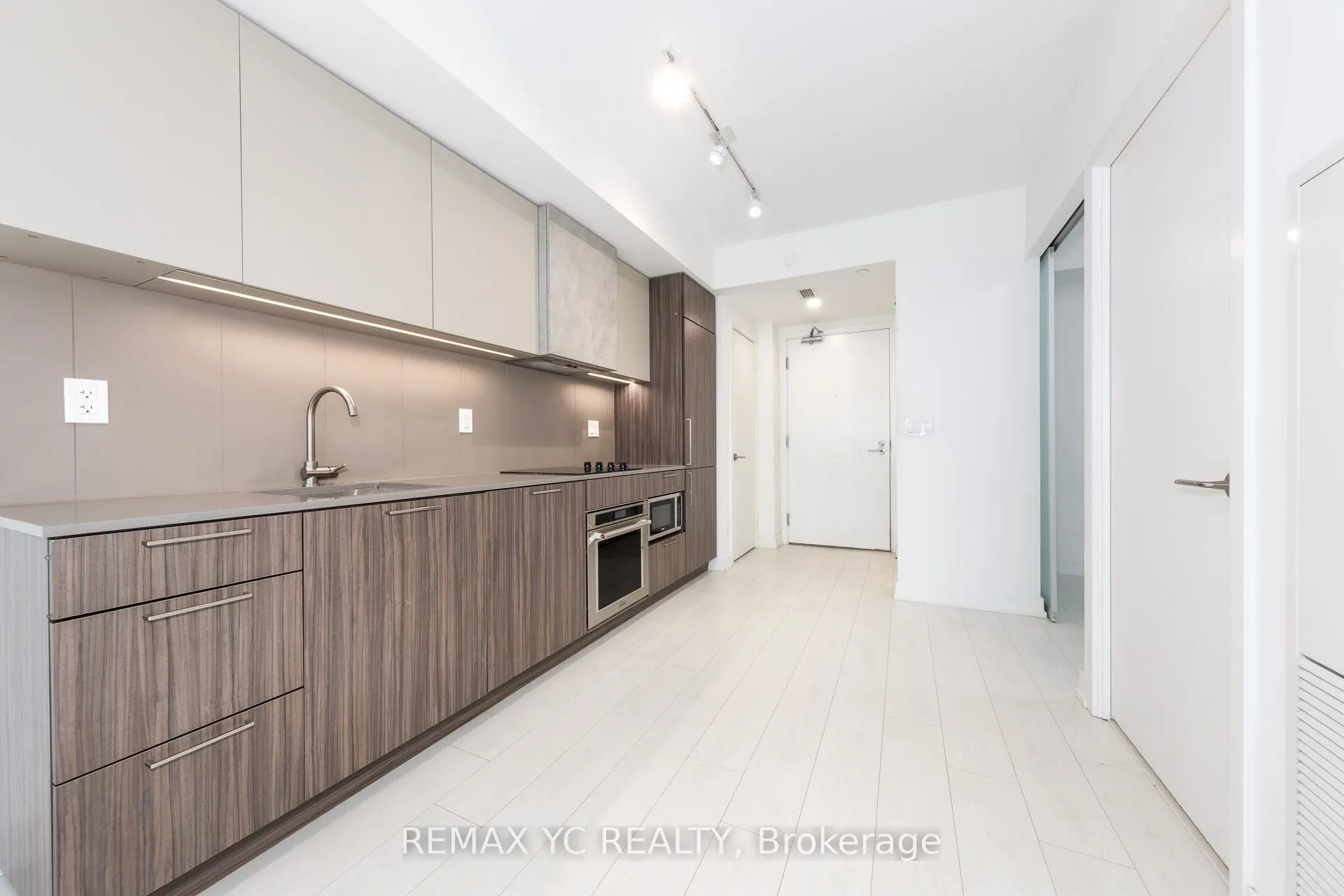 19 Western Battery Road