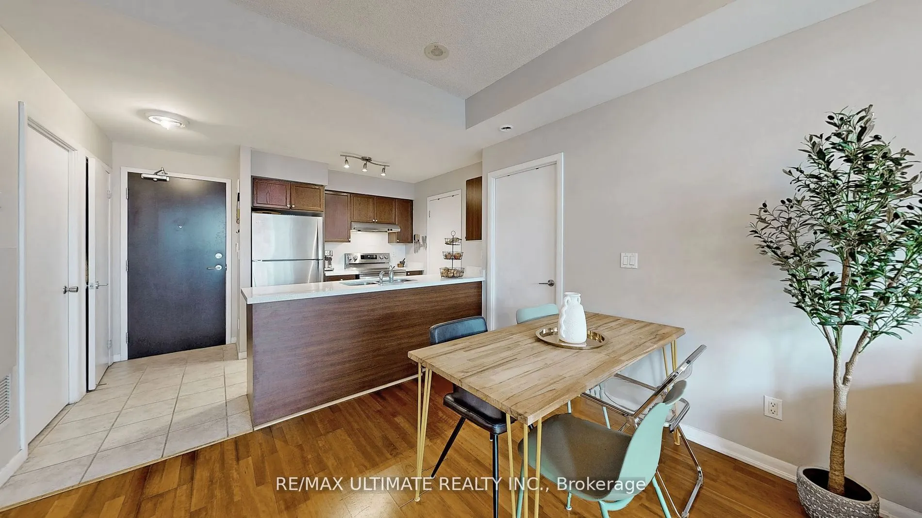 231 Fort York Boulevard, #228