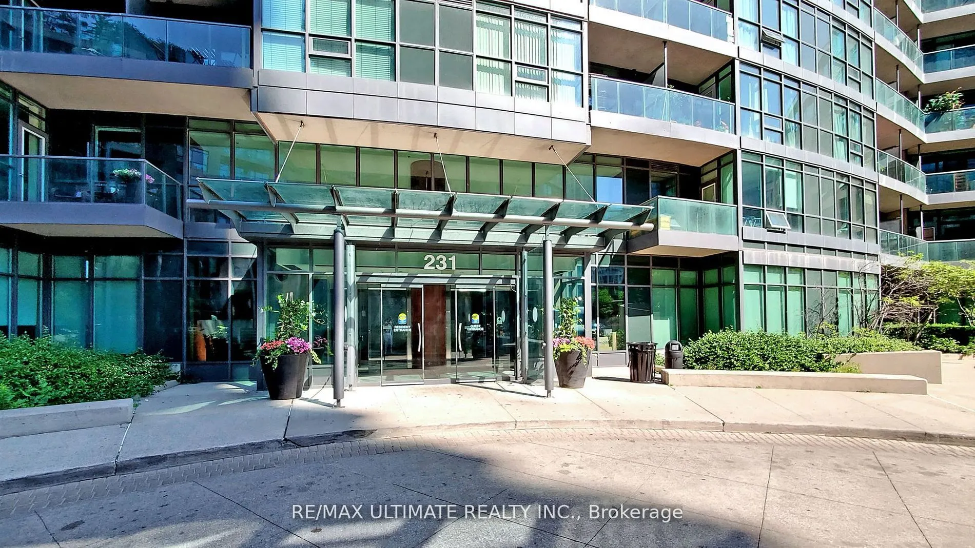 231 Fort York Boulevard, #228