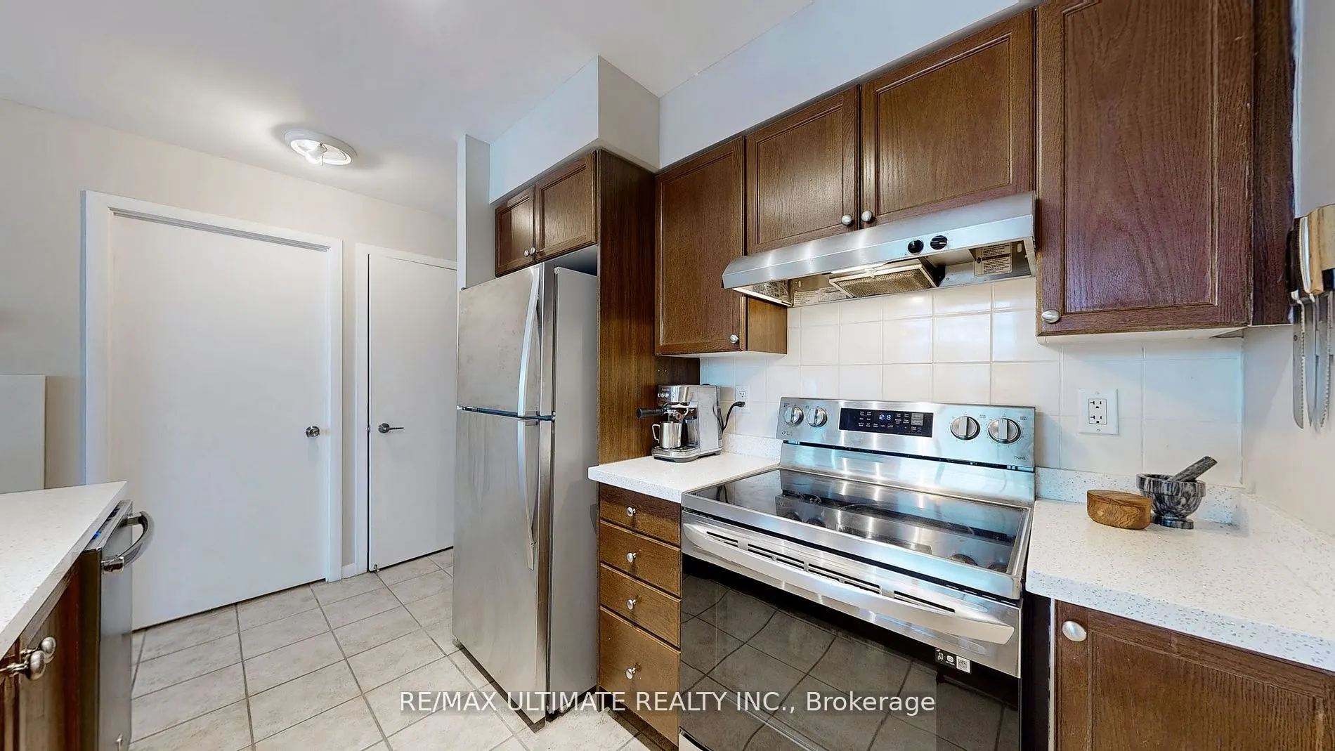 231 Fort York Boulevard, #228