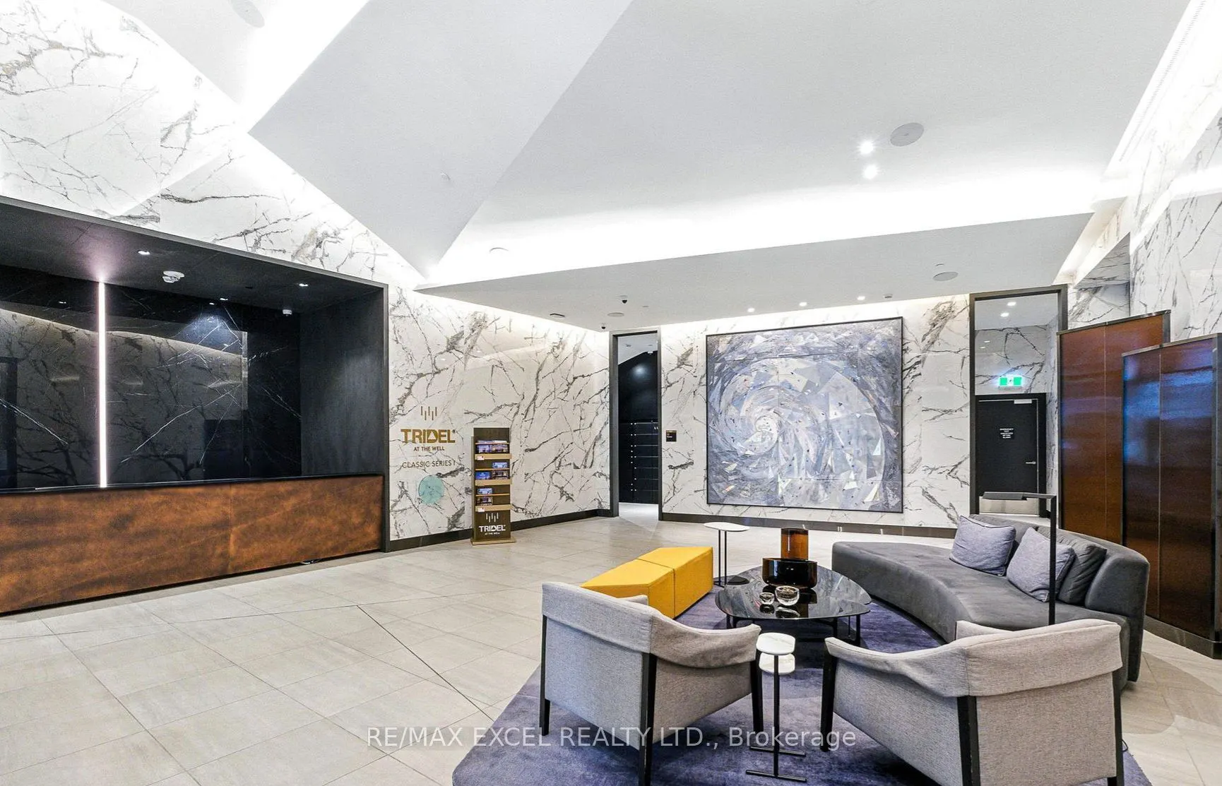470 Front Street W