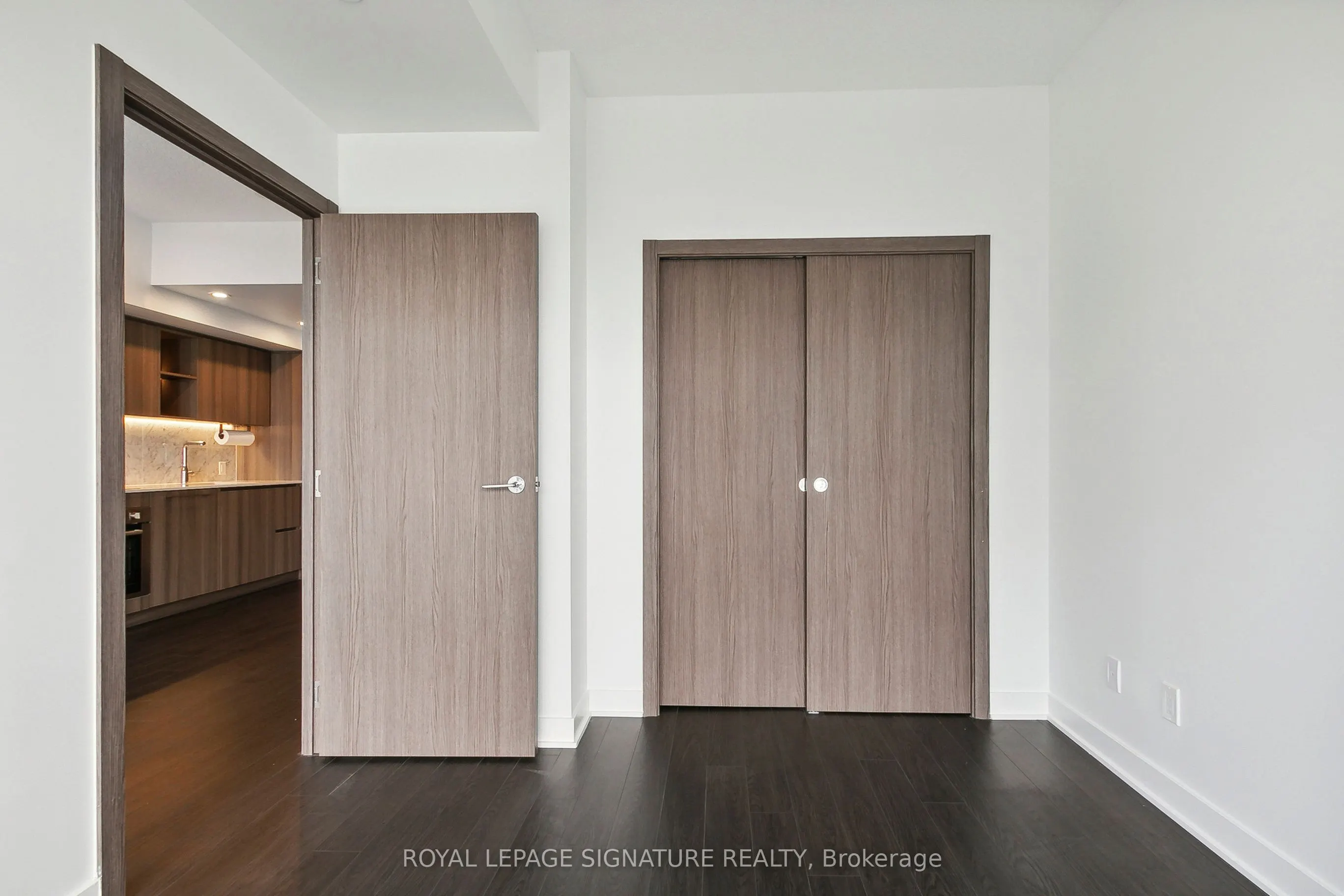 19 Bathurst Street, #3001