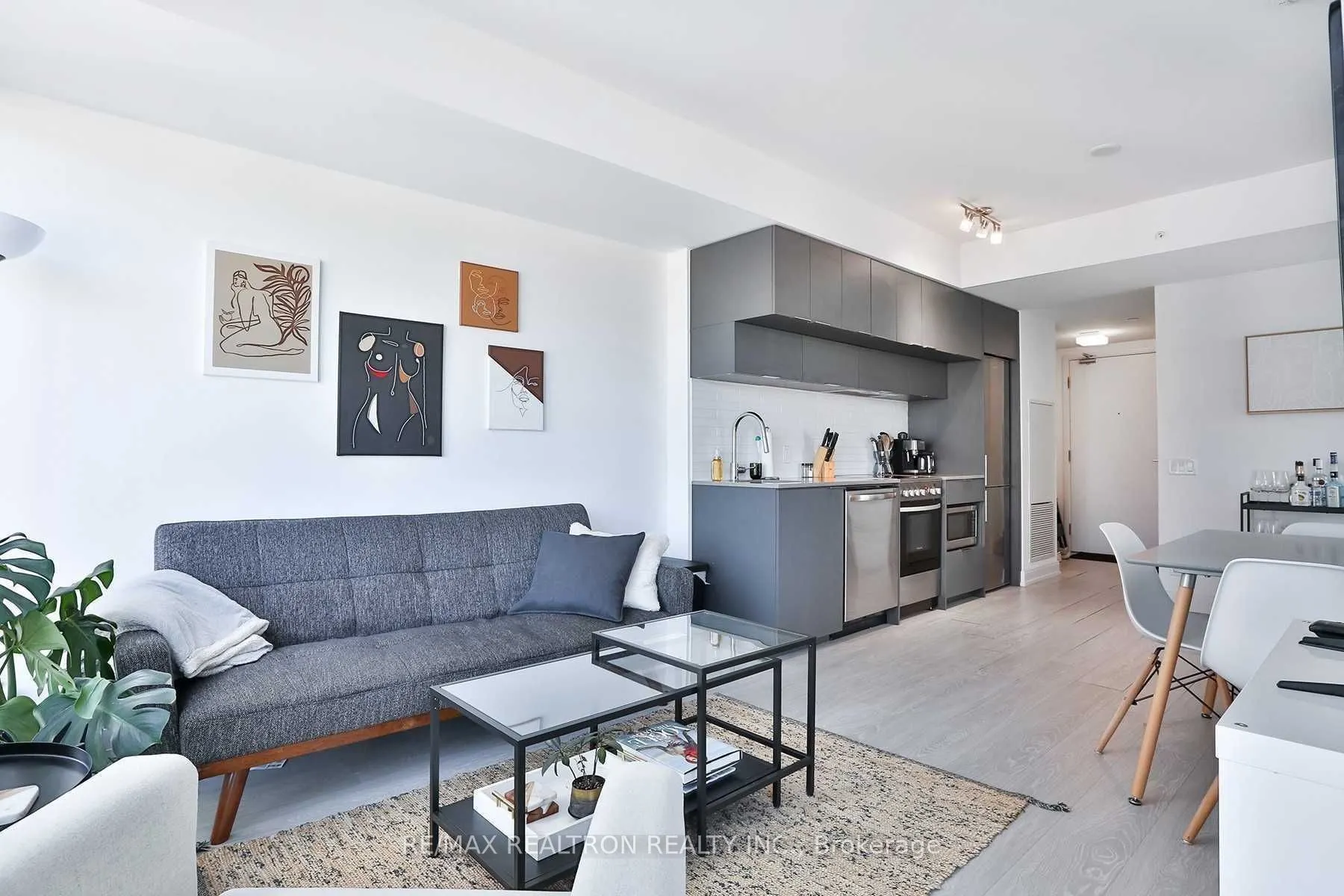 181 Dundas Street E, #3111