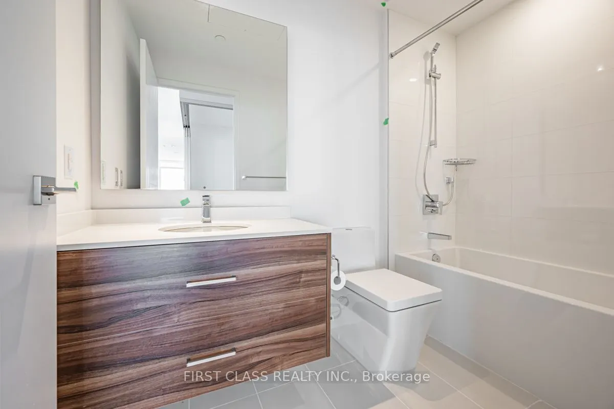488 University Avenue, #3916