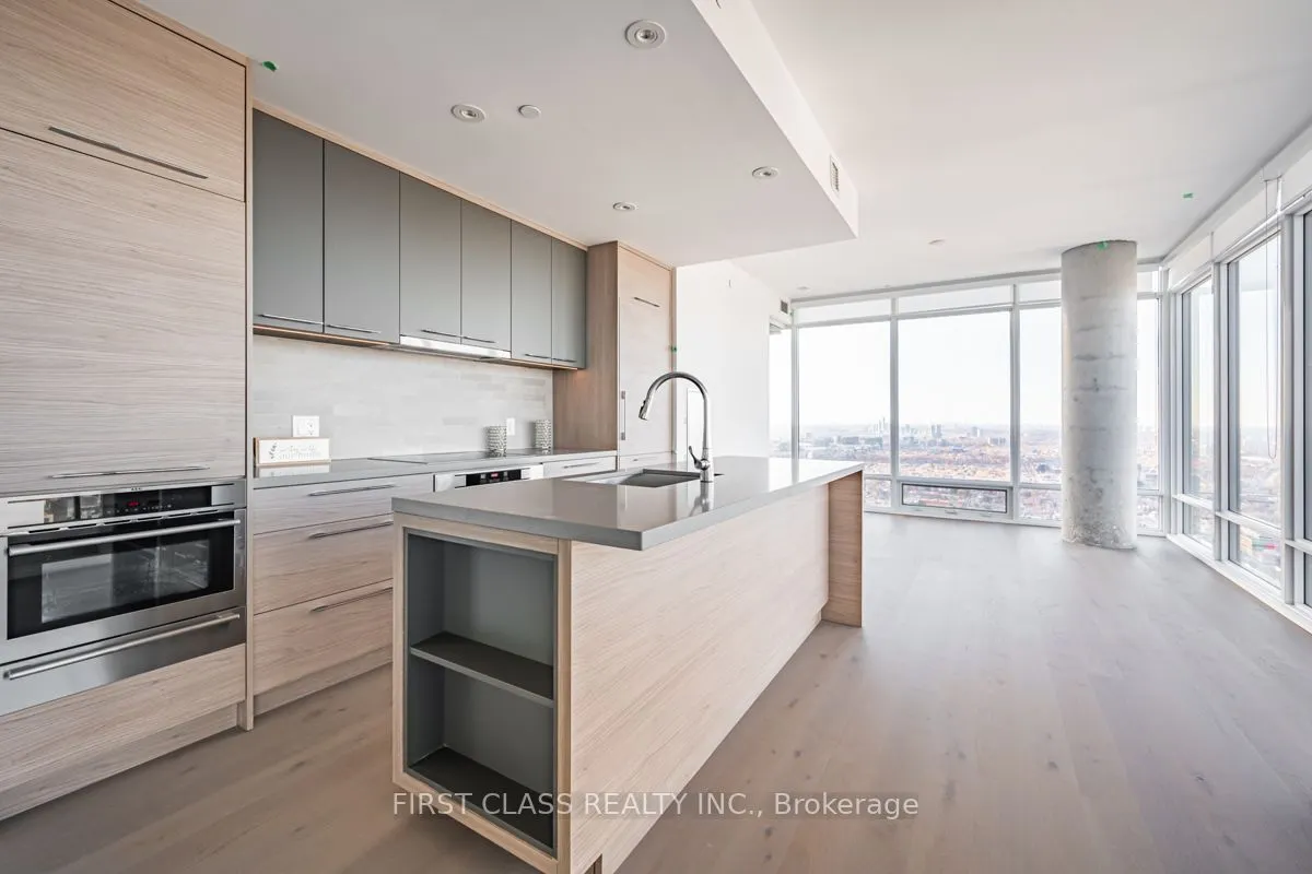 488 University Avenue, #3916