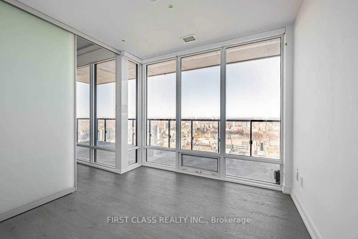 488 University Avenue, #3916