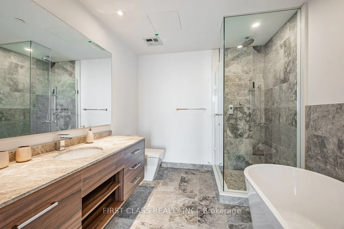 488 University Avenue, #3916
