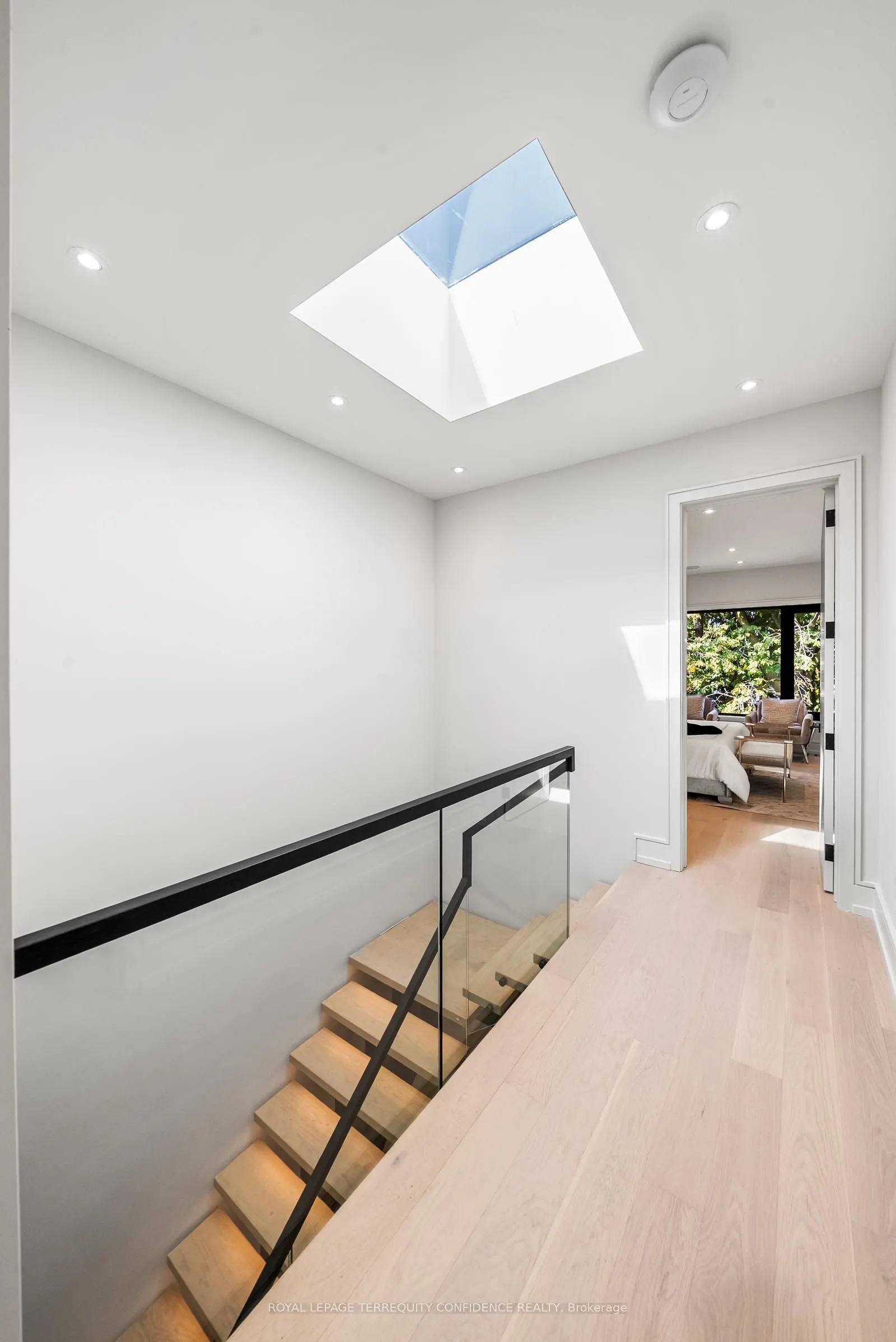 276 Horsham Avenue