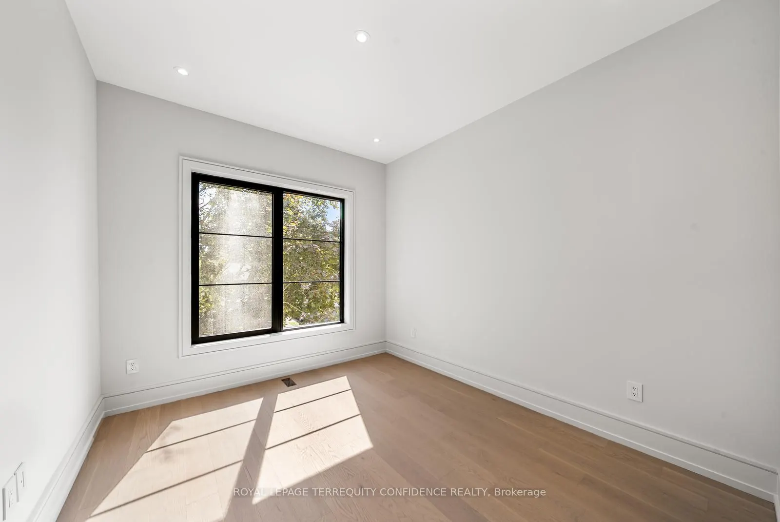 276 Horsham Avenue