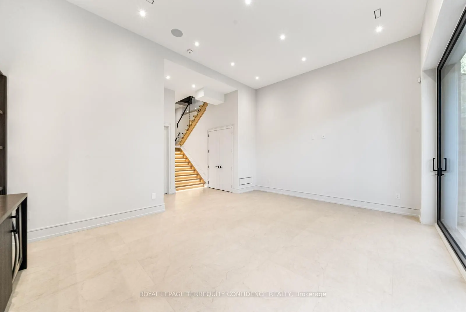 276 Horsham Avenue