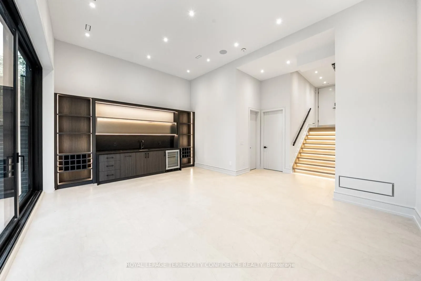 276 Horsham Avenue