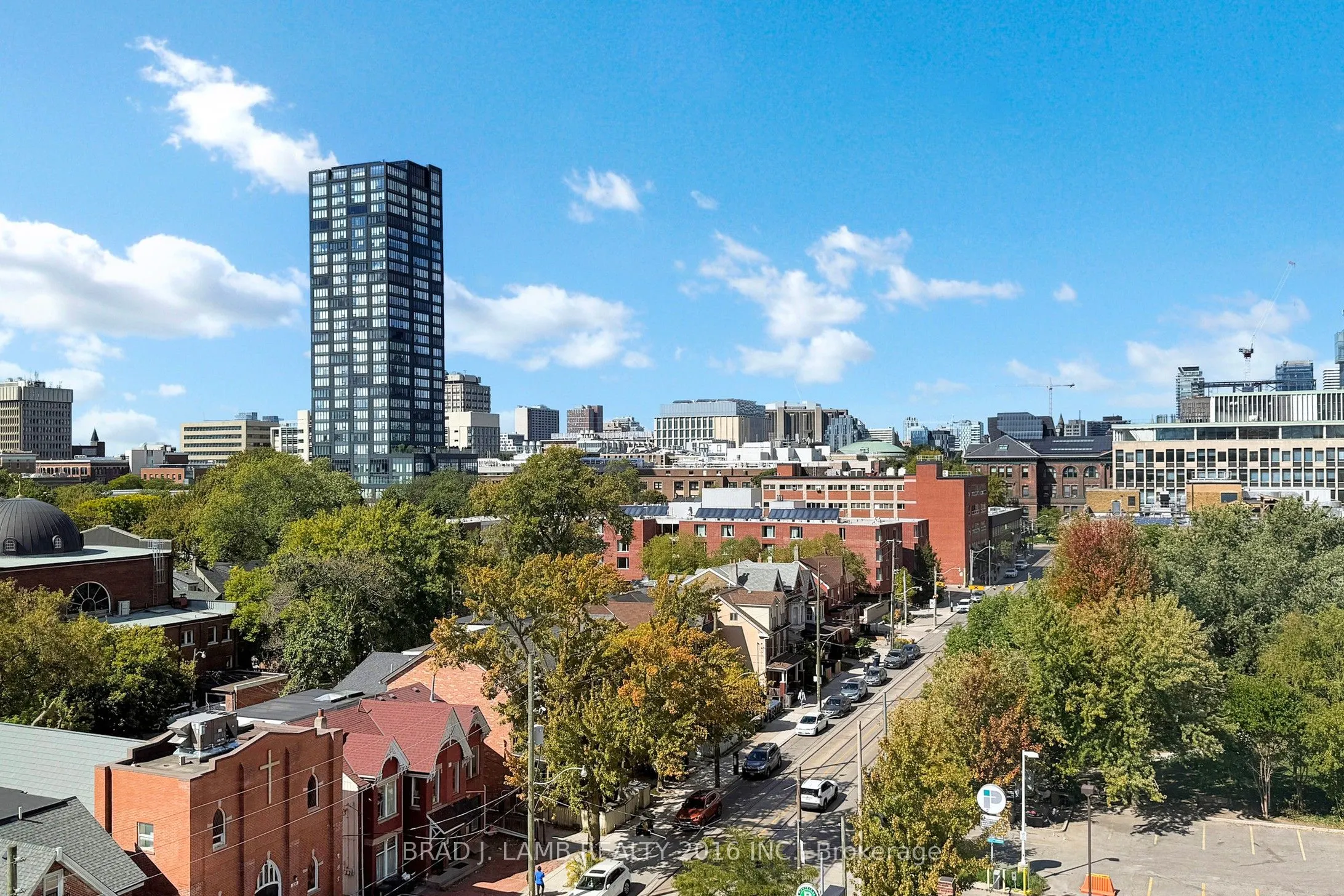 195 McCaul Street, #705