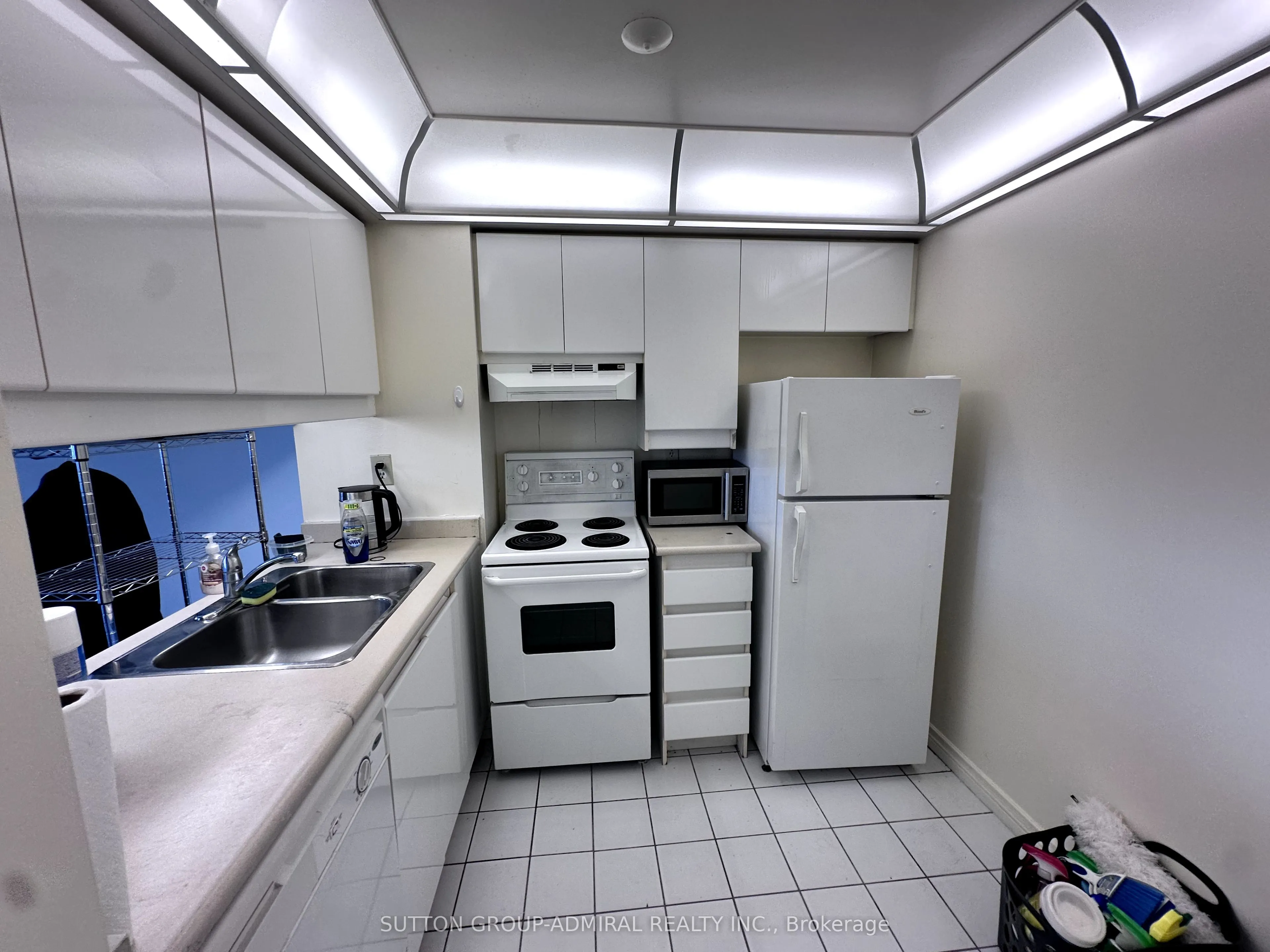 736 Bay Street, #3005